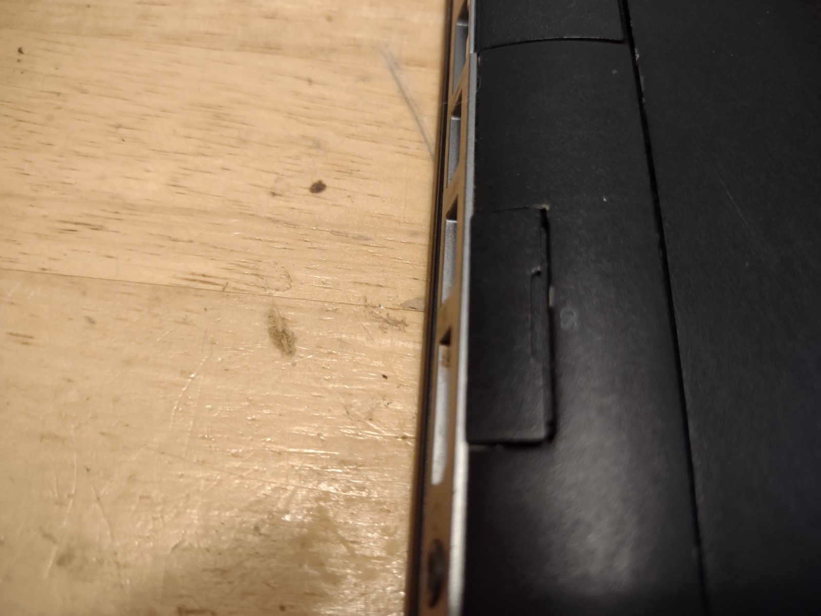 HP EliteBook 840-G2 14″ (Intel i5-5300U 2.3) 16GB RAM (120GB SATA HD) Win10 Pro