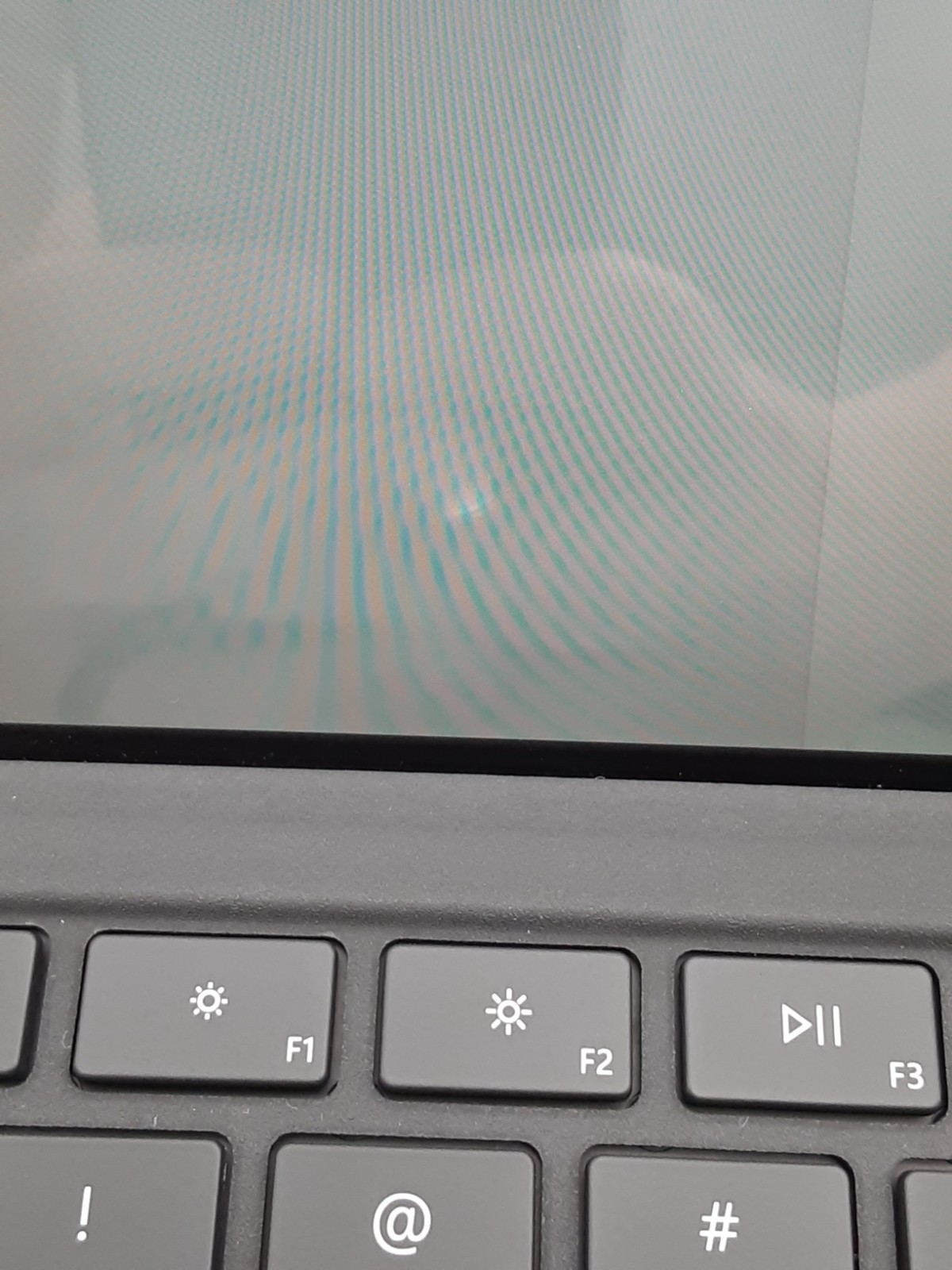 Microsoft Surface Pro 7 1866 w/New Keyboard Folio | i7-1065G7 | No OS | See Desc