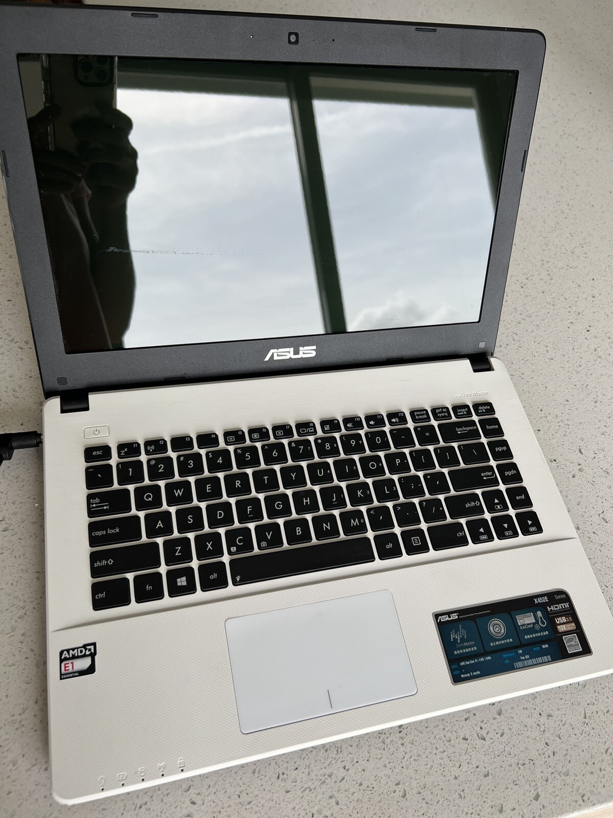 AS IS! ASUS SONICMASTER X452e 15.6″ NOTEBOOK LAPTOP – WHITE~