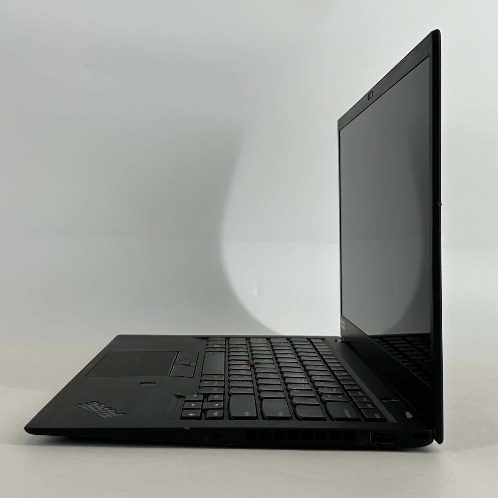 Lenovo ThinkPad X1 Carbon Gen 6 14 2K i7-8650U 1.90GHz 16GB 256GB SSD Good
