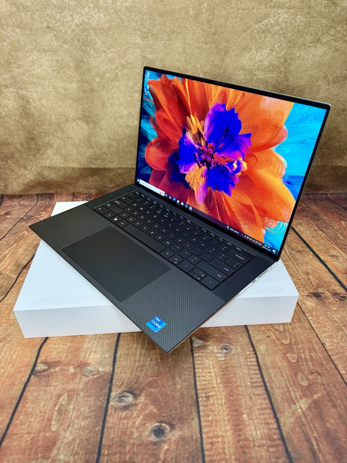 Dell XPS 9500 15” 4k Touch I7 10750H | 1 TB SSD 16 Gb Ram GTX1650 Ti Win 11 Pro