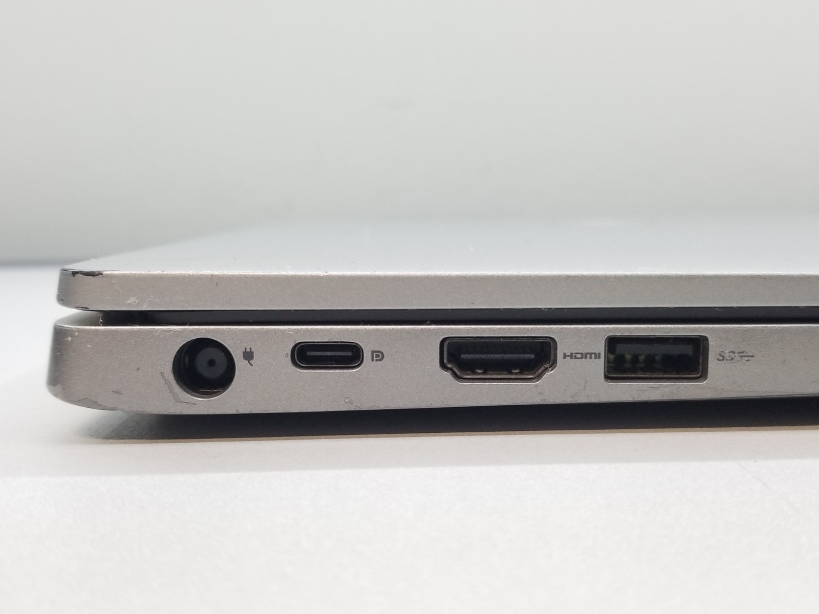 Dell Latitude 5310 13.3″ FHD i5-10310U 1.7GHz 8GB RAM 256GB NVMe Win11Pro NO AC