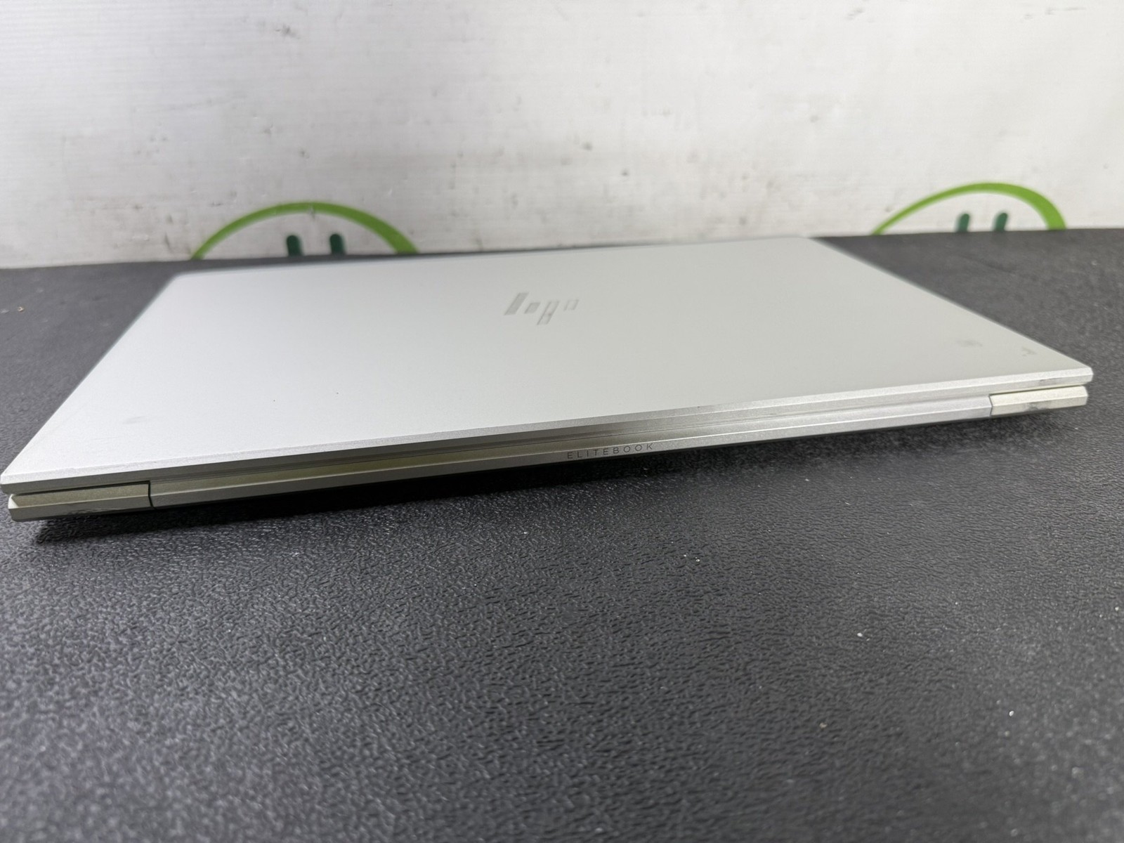 HP EliteBook 850 G8 15.6″ Core i5-1135G7 2.4GHz 16GB DDR4 256GB SSD Win 11 Pro