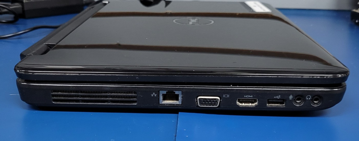 Dell Inspiron 3520 Intel Pentium B960 4GB RAM 320 GB HDD Windows 10 Home