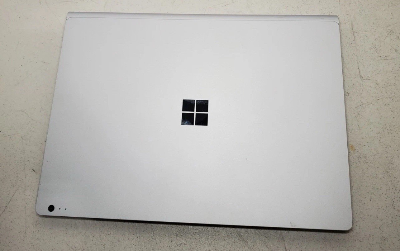 Microswoft Surface Book 2 1832 13.5″ i5-7300U 8GB 256GB SSD WIN 10 No Charge