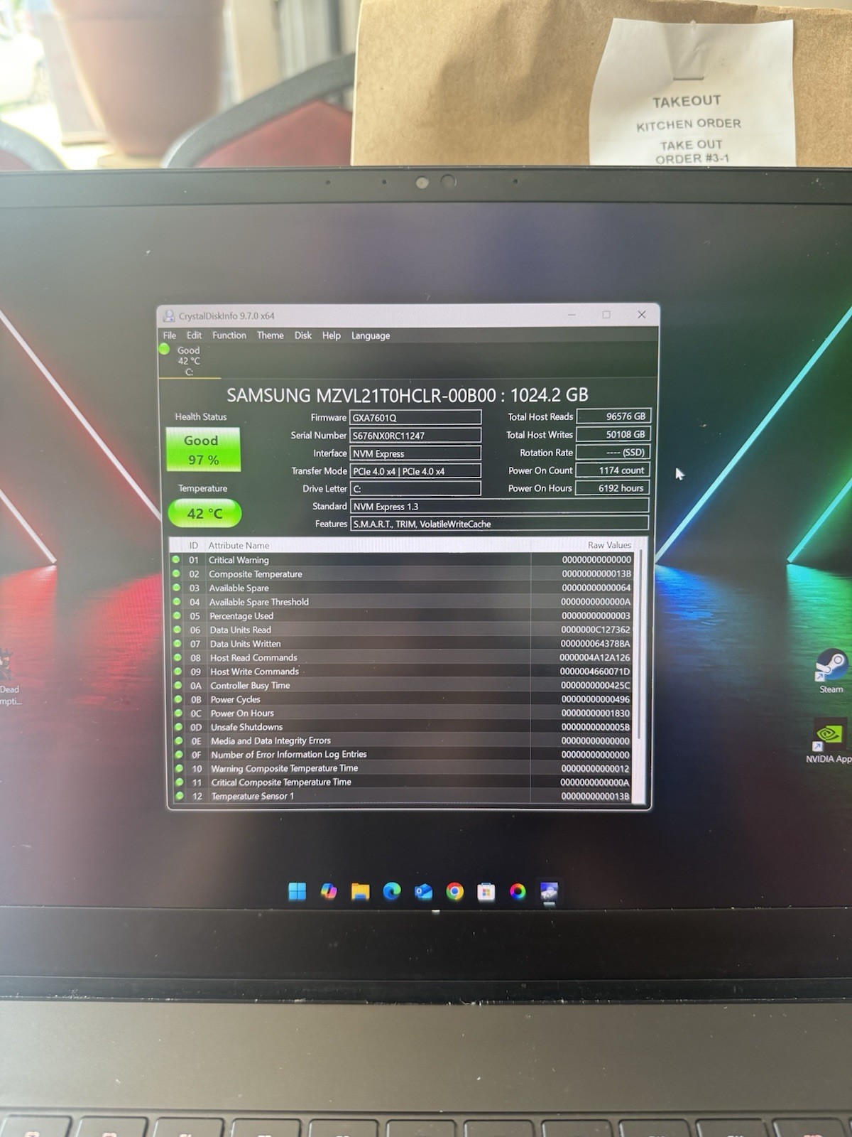 Razer Blade 15 Advanced 2022 I-7 12800h, RTX 3070 Ti, 16GB DDR5 Ram 1 TB ssd.