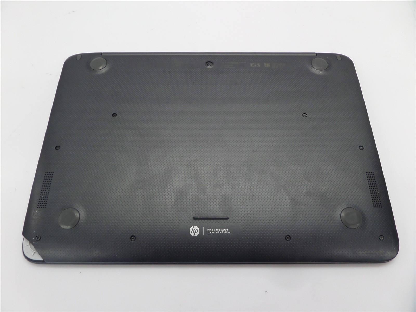 HP 14″ Chromebook 14 G4 32GB eMMC 4GB RAM N2840 2.16Ghz CPU – Cracked Plastic