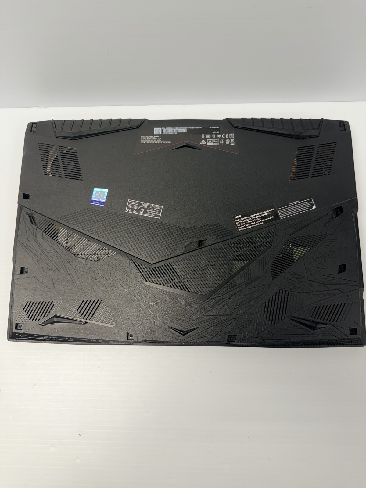 MSI GE75 Raider 10SE 17.3″ Gaming Laptop i7-10750H 64GB RAM 1.75TB RTX 2060 Read