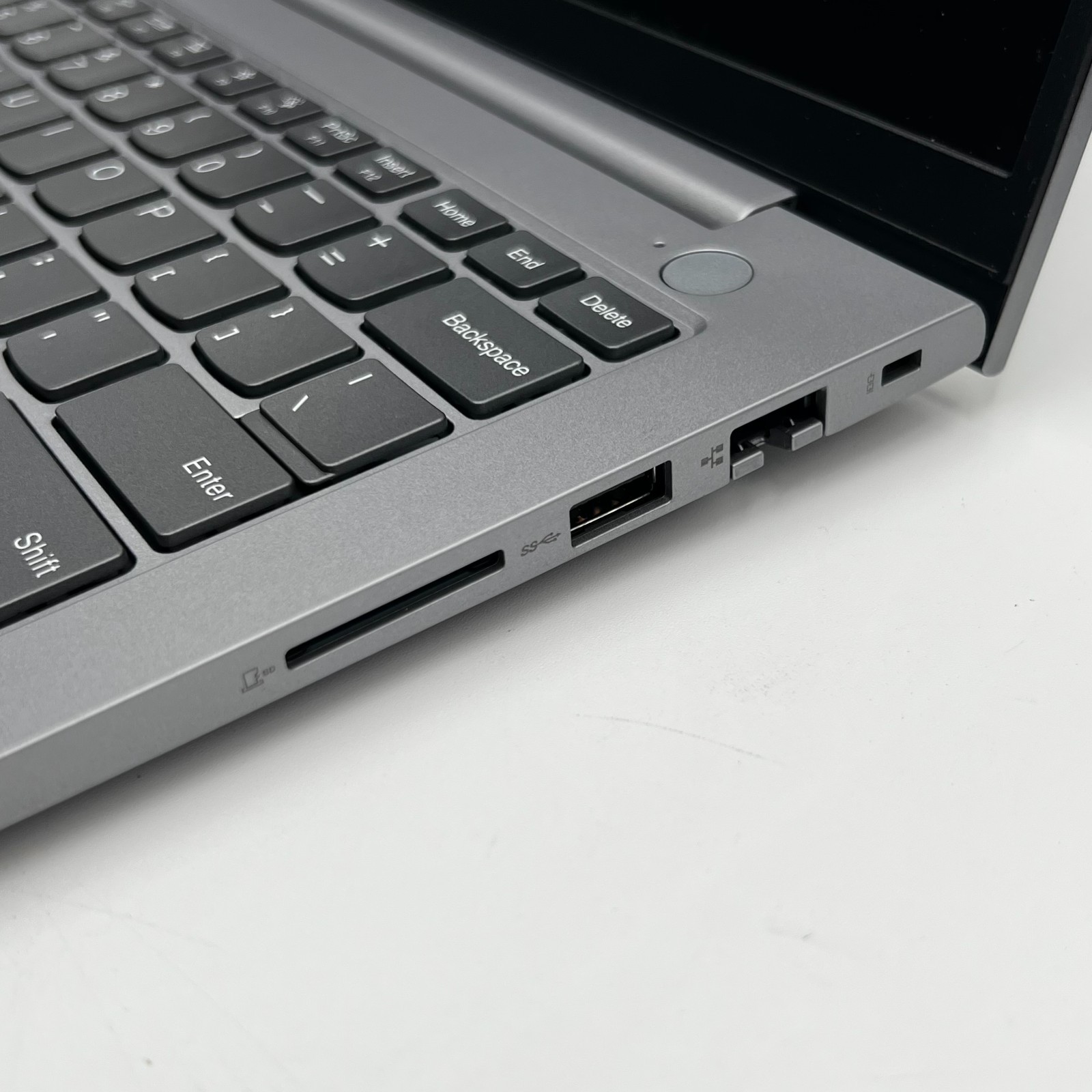 Lenovo ThinkBook 14 G6 IRL 14″ i7-1355U 16GB RAM 512GB SSD No OS | TESTED USED