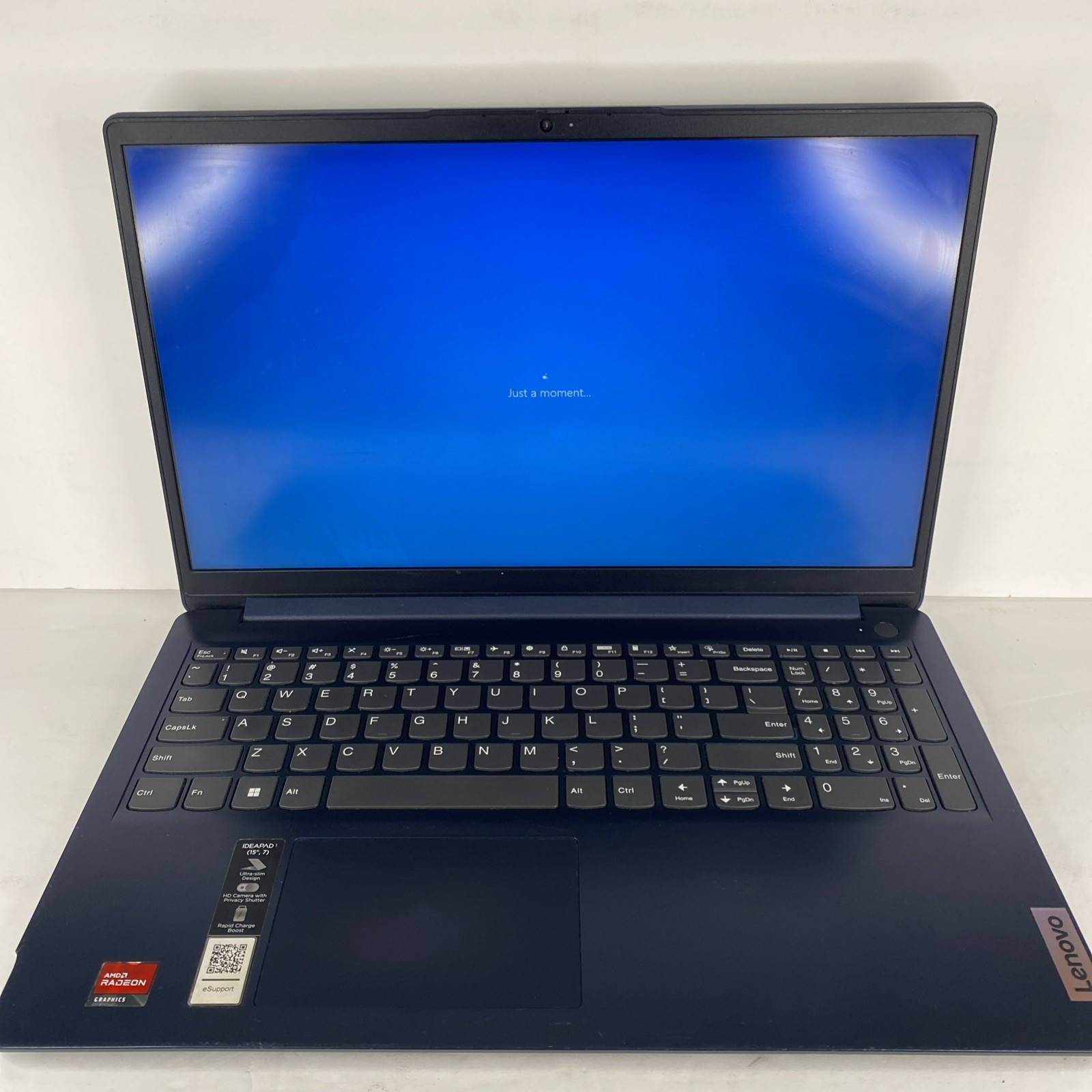 Lenovo Ideapad 1 15AMN7 15.6″ Ryzen 3 7320U 2.4GHz 8GB RAM 256GB SSD
