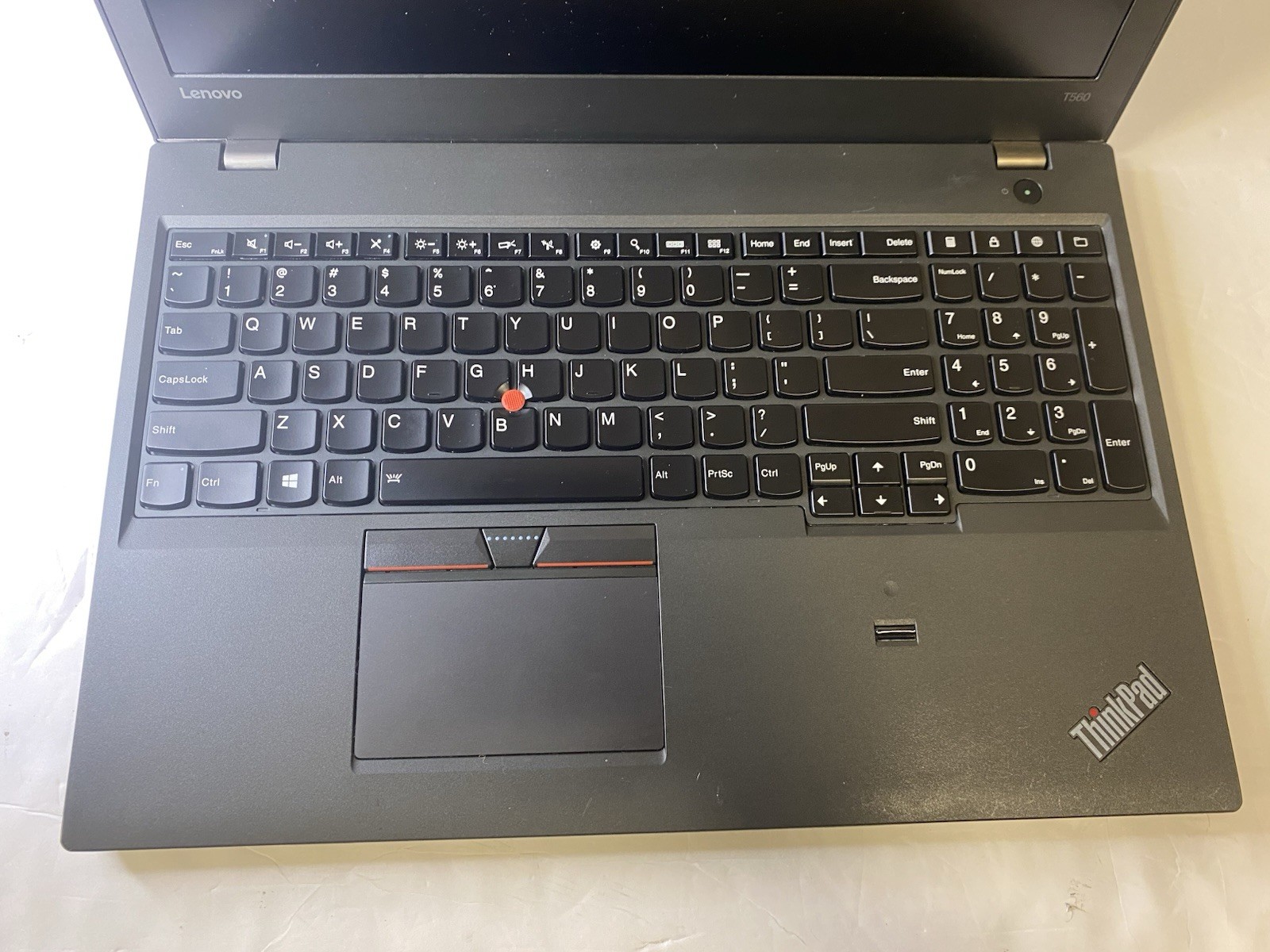 Lenovo ThinkPad T560 Intel i5-6200U @2.40GHz 8GB 256GB 15.6″