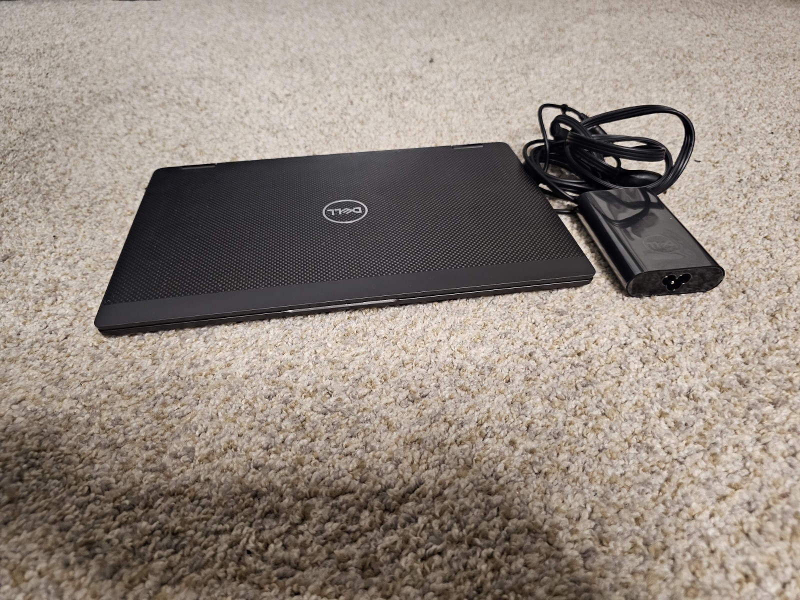 2 in 1 Touch Dell Latitude 7480 (256GB SSD, Intel Core i7-8GB RAM) Laptop-Black