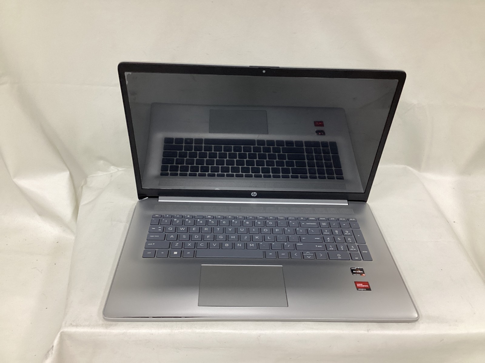 HP Laptop 17-CP3055CL 17.3″ AMD Ryzen 5 7530U 2.0GHz 64GB RAM 2TB SSD