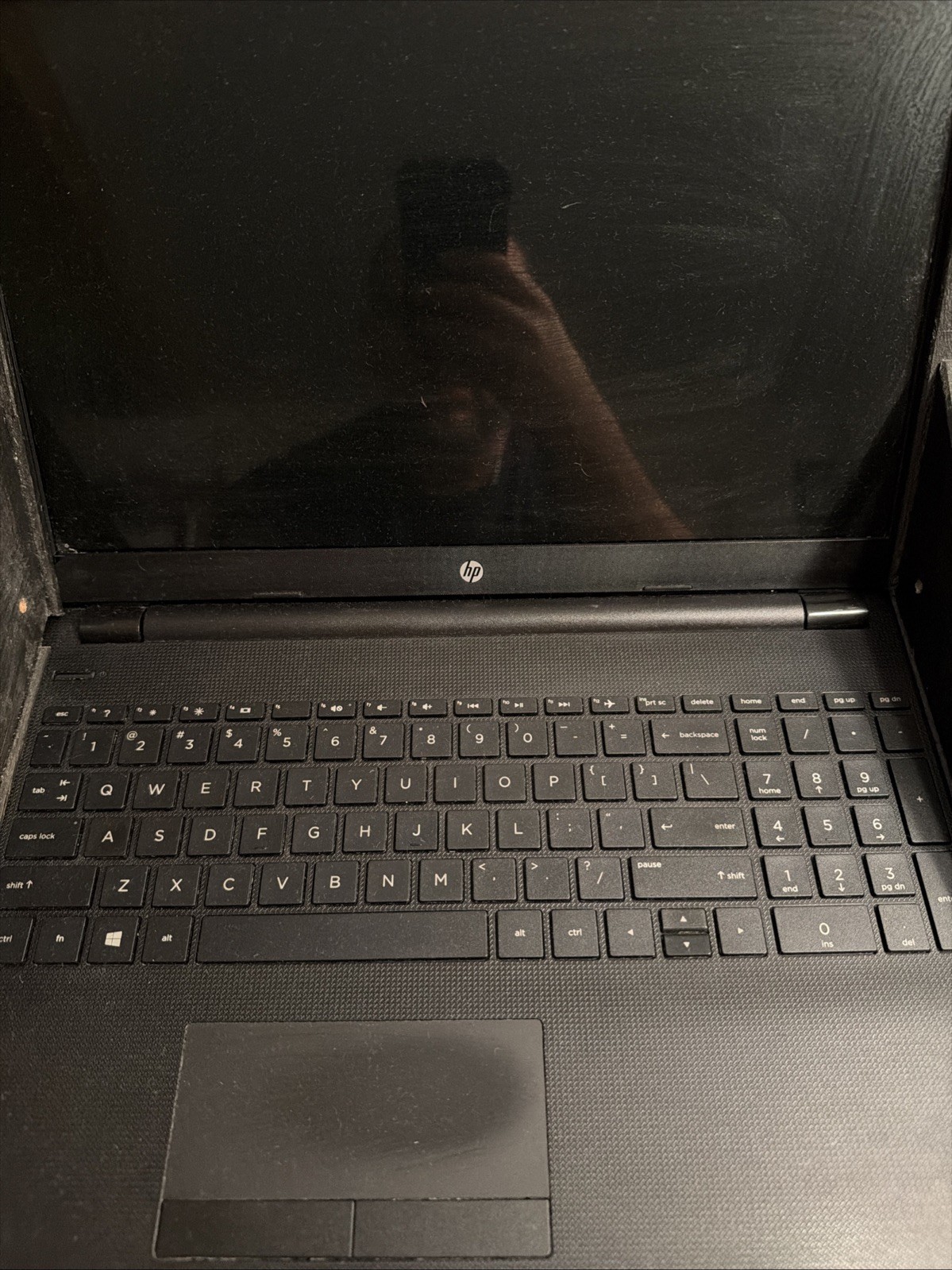 Broken HP Laptop 15-BS212WM 15.6″ Celeron N4000 4GB RAM 500GB HDD FOR PARTS