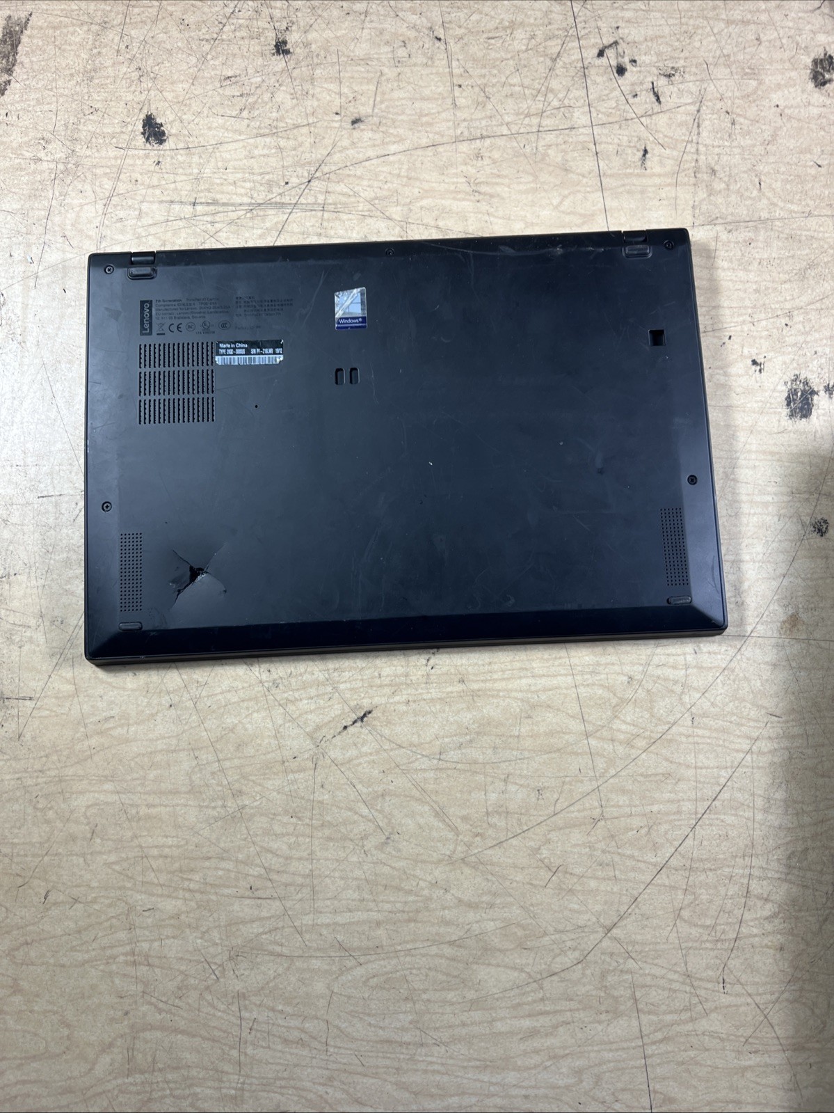 THINKPAD X1 CARBON 7TH GEN INTEL CORE I7-8665U 1.90GHZ 16GB RAM **NO HD/ NO CADD