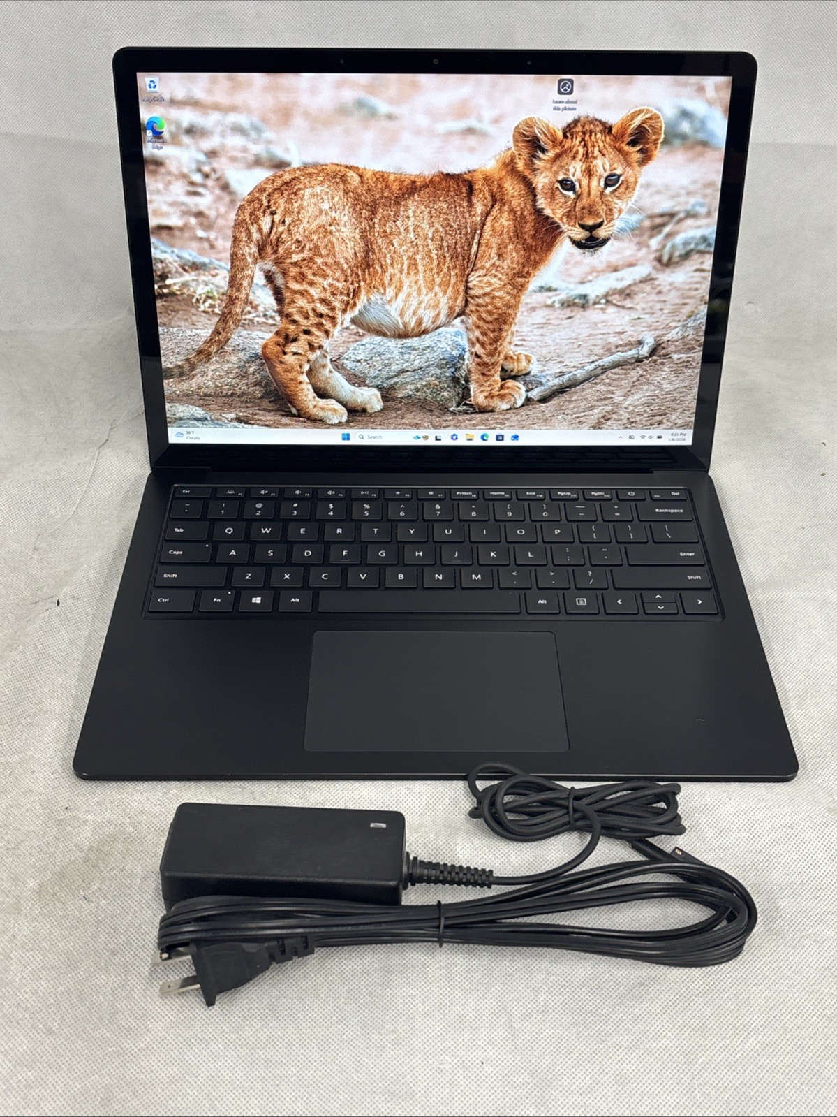 Microsoft Surface Laptop 3 (1868) 256GB, Intel i5 10th, 16GB – Matte Black