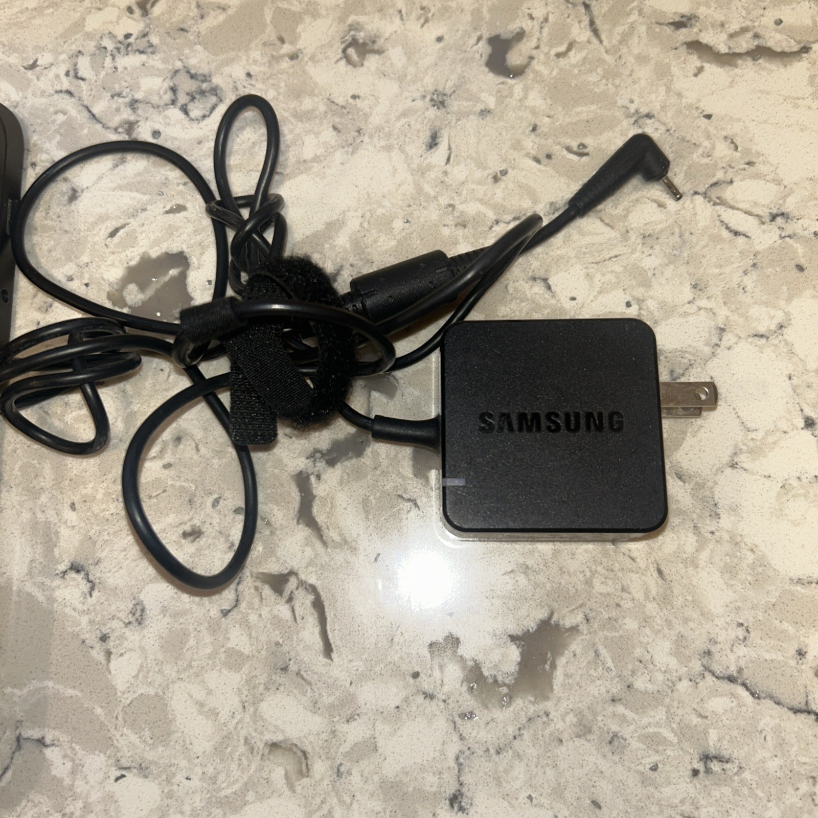 Samsung Chromebook 3 11.6″ Laptop Black XE500C13-S04US – Broken Screen Tested