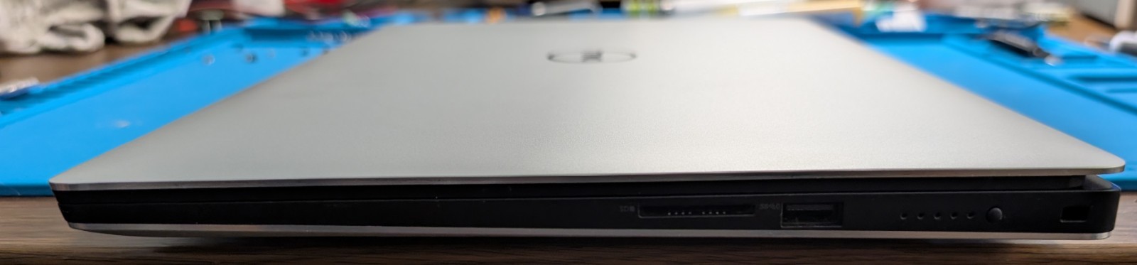 Dell XPS 15 7590 i7-9750H GTX 1650 16GB RAM 256GB SSD Win11 Pro 4K OLED Touch