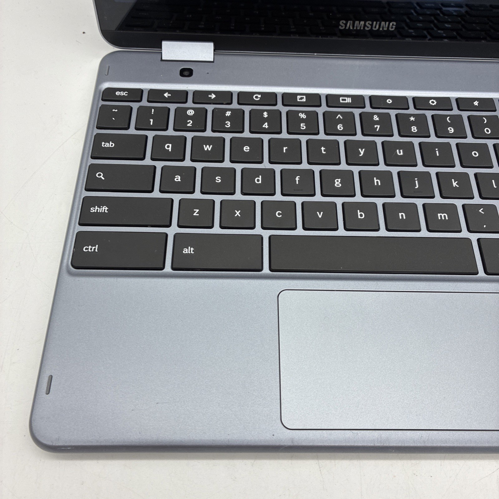 Samsung Chromebook Plus XE521QAB 12.2″ Intel Celeron Touch Screen READ!! (L48)