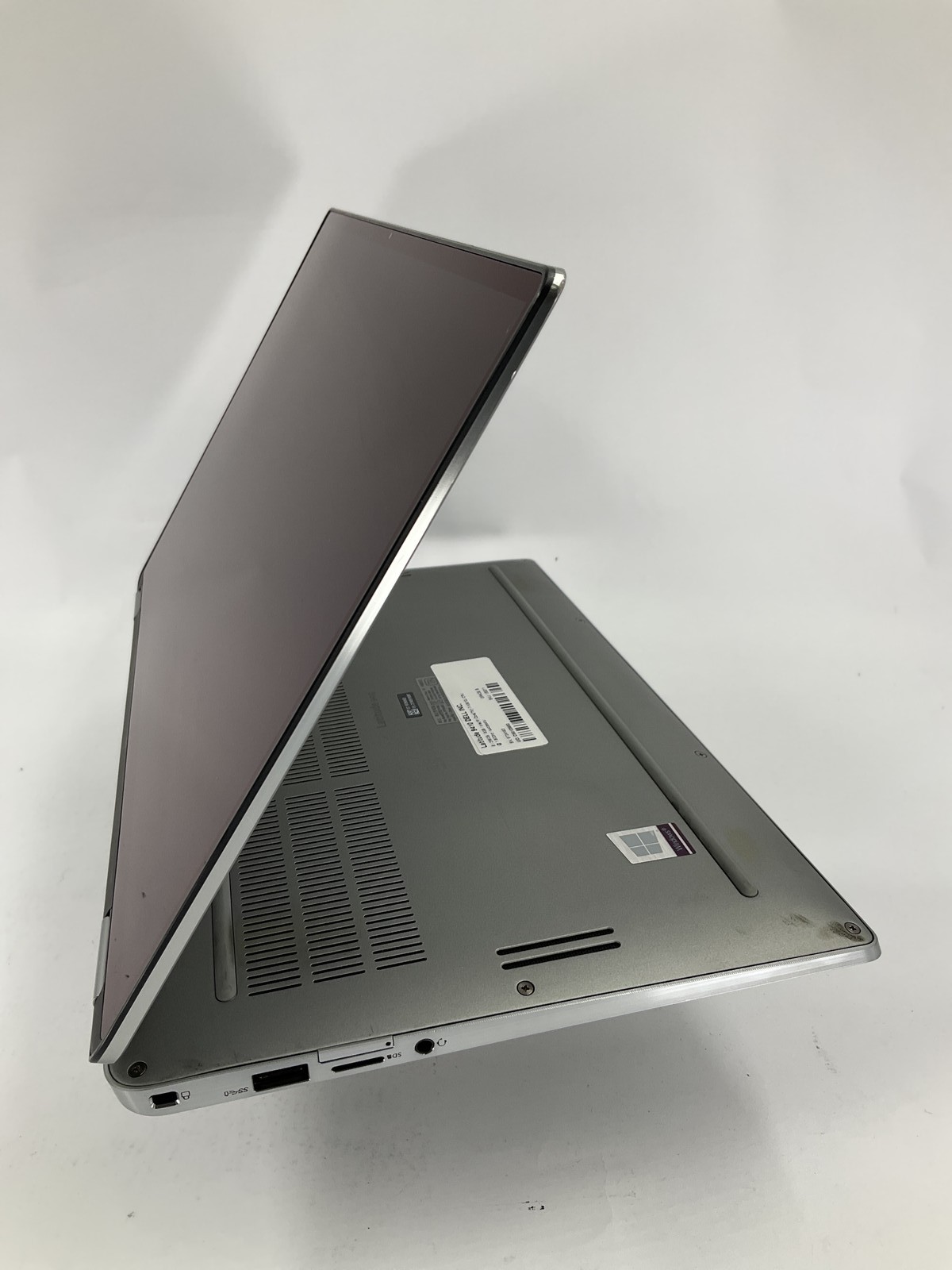 Dell Latitude 9410 14″ 2in1 Touch Core i7-10610U 256GB 8GB B Win 11 Pro