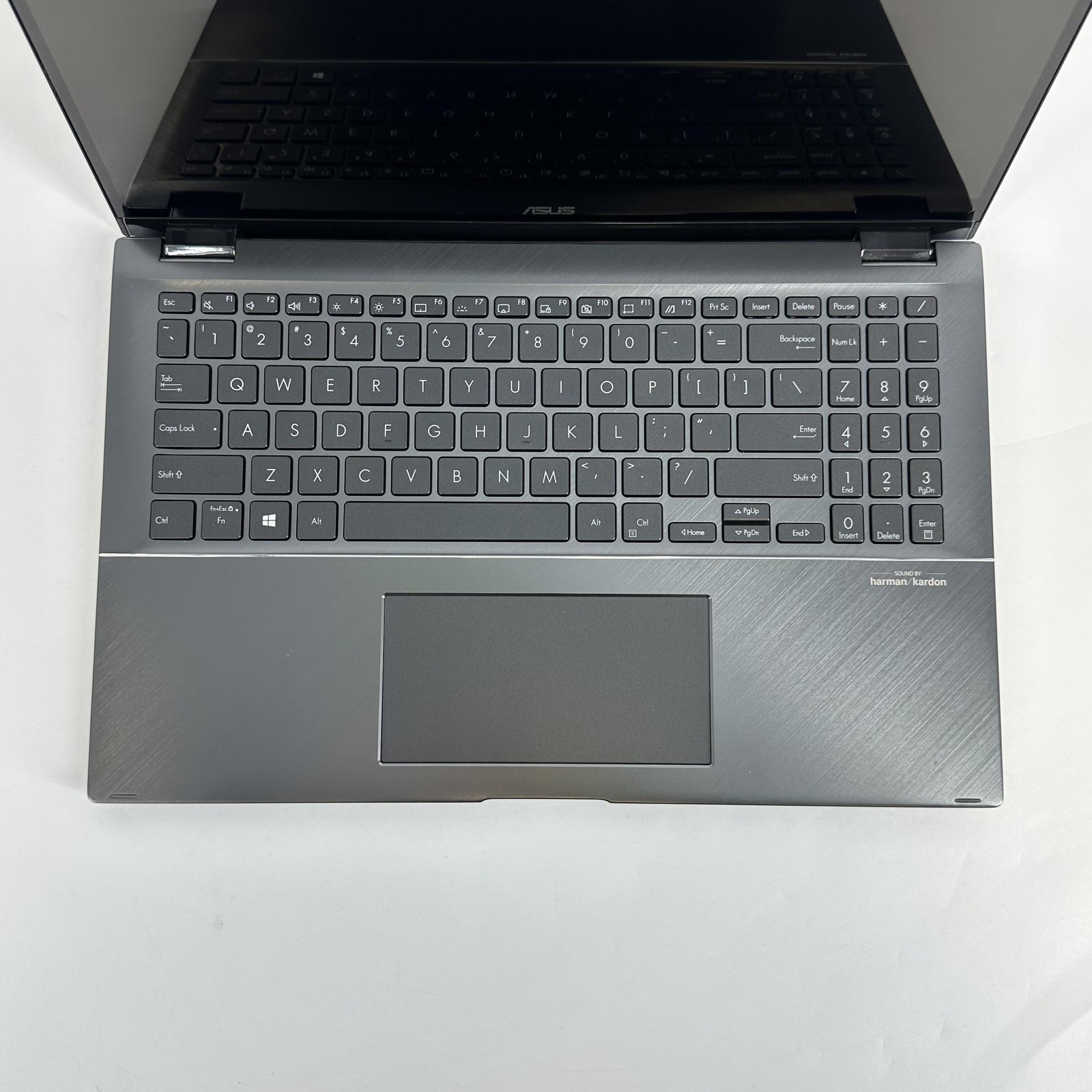 Asus Zenbook Flip 15 4K TOUCH i7-10510U 1.80GHz 16GB 1TB SSD GTX 1050 Max-Q Good