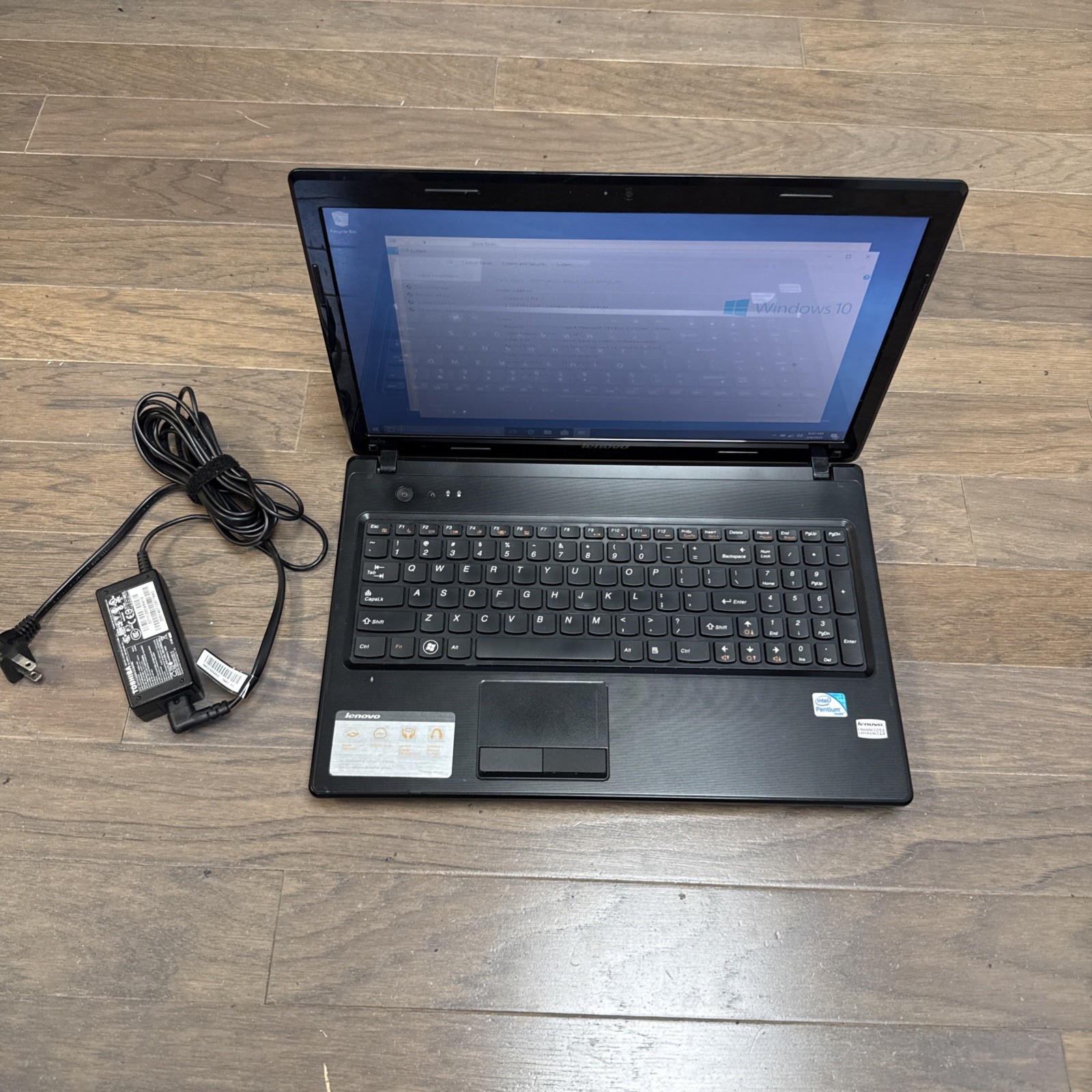LENOVO G570-4334 PINTIUM B940@2.0GHZ 4GB RAM 256GB SSD WINDOWS 10