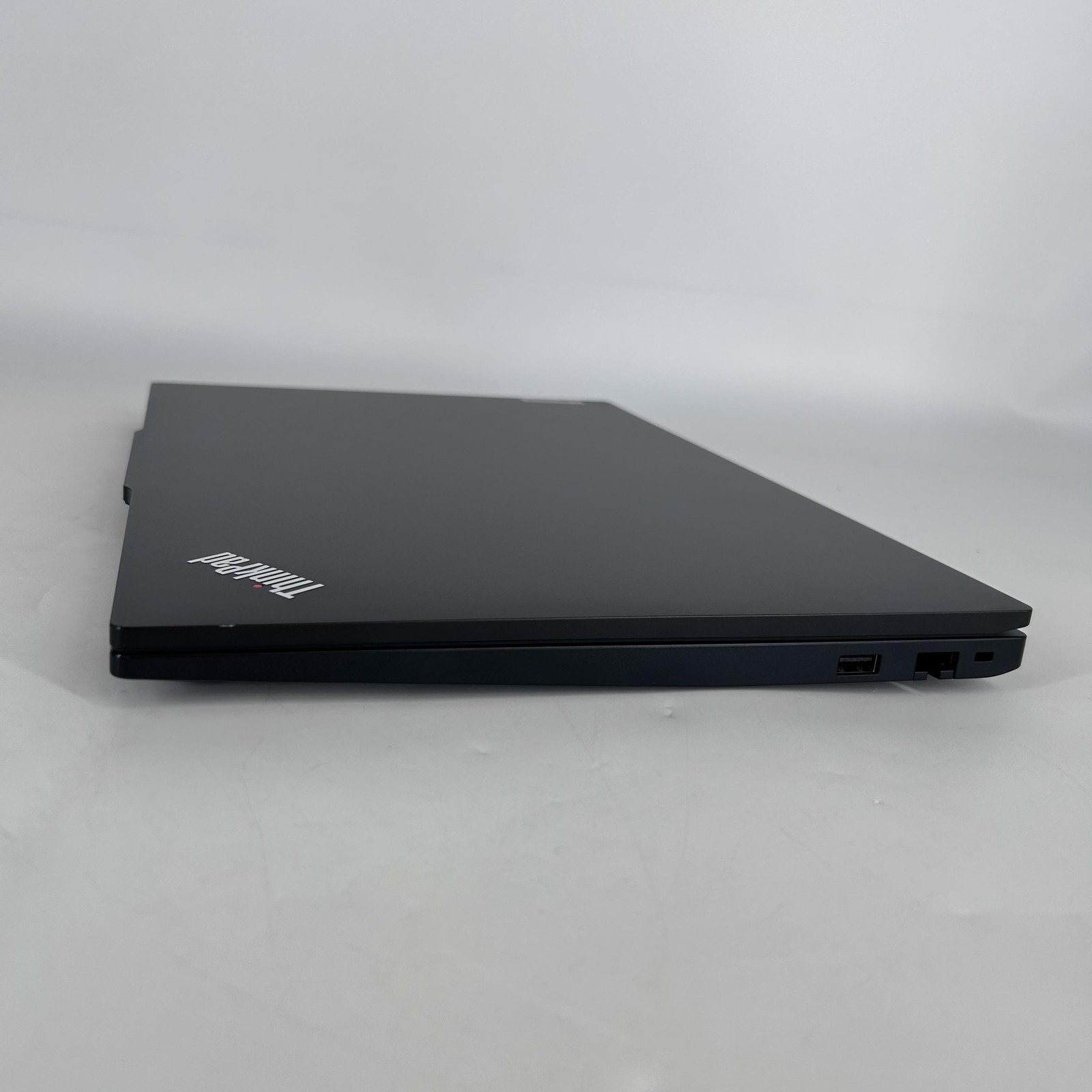 Lenovo ThinkPad E16 Gen 2 Black FHD+ 1.3 GHz Ultra 5 125U 16GB 256GB Very Good