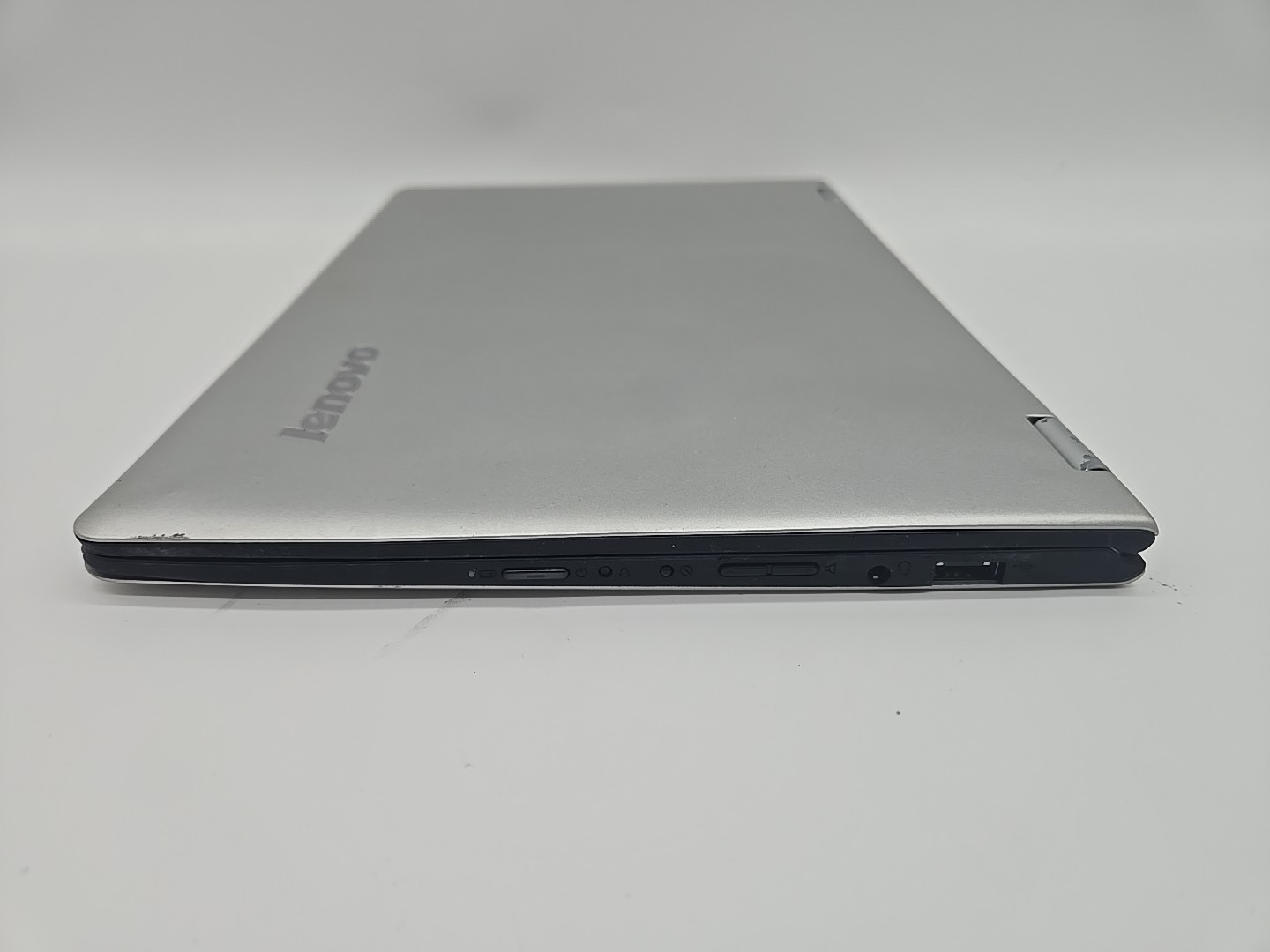 Lenovo YOGA 700-11ISK TOUCH 2-IN-1 ** Broken Screen / For Parts