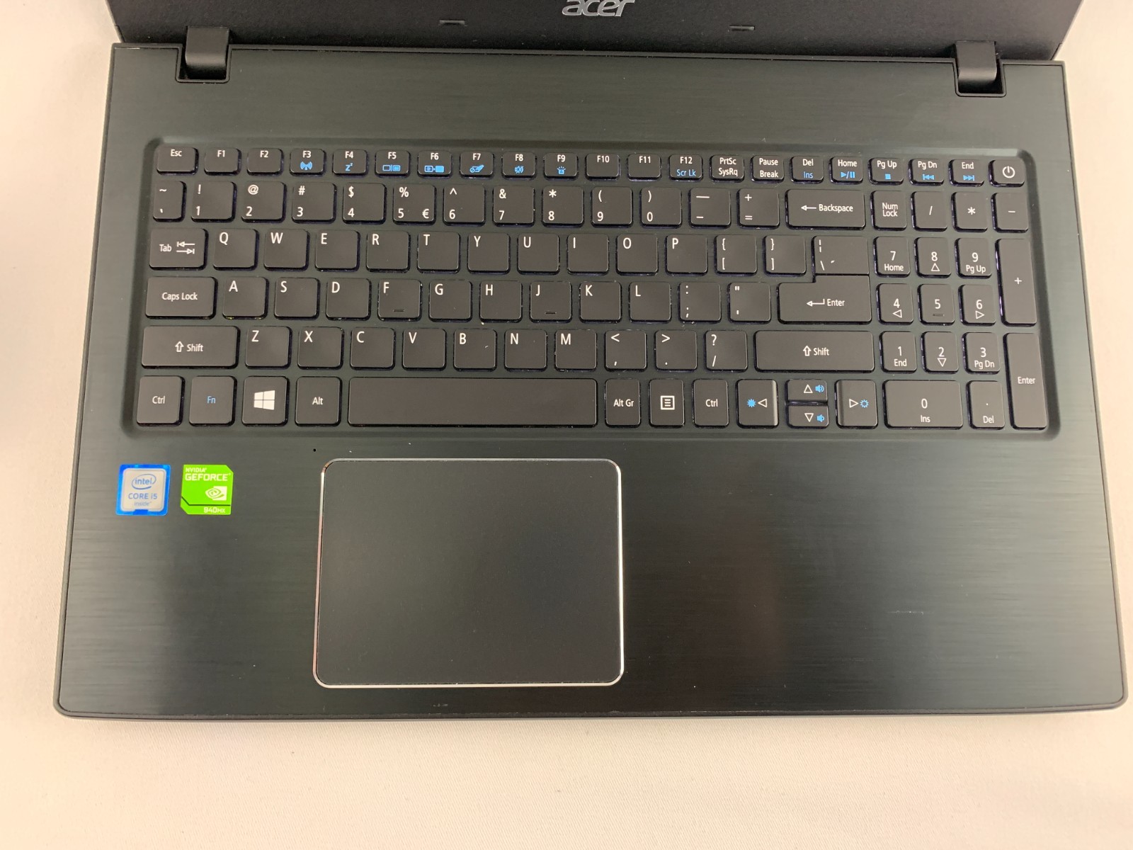 Acer Aspire E5-575 Laptop Intel Core i5-7200U 2.5GHz, 8GB RAM, 256GB SSD, W10H