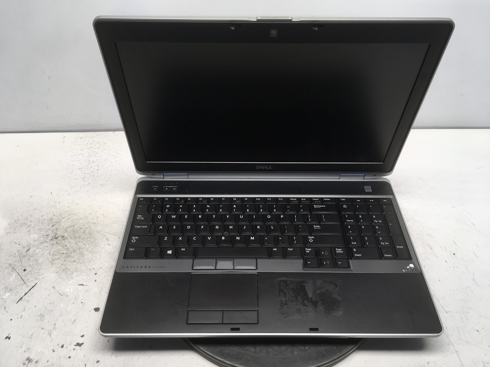 Dell Latitude E6530 Intel i5-3230M 2.6GHz 8 GB NO HDD No Batt