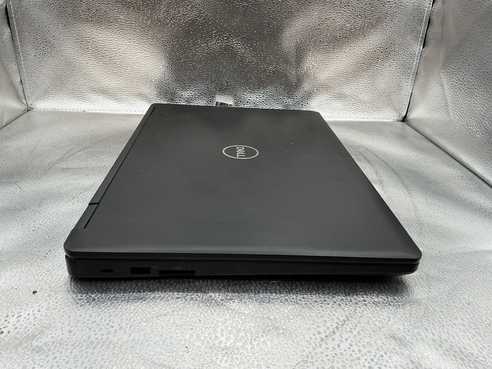 Dell Latitude 5590 15.6″, i5-8250U @ 1.60GHz, 16GB RAM, 256GB SSD, Win 11 Pro