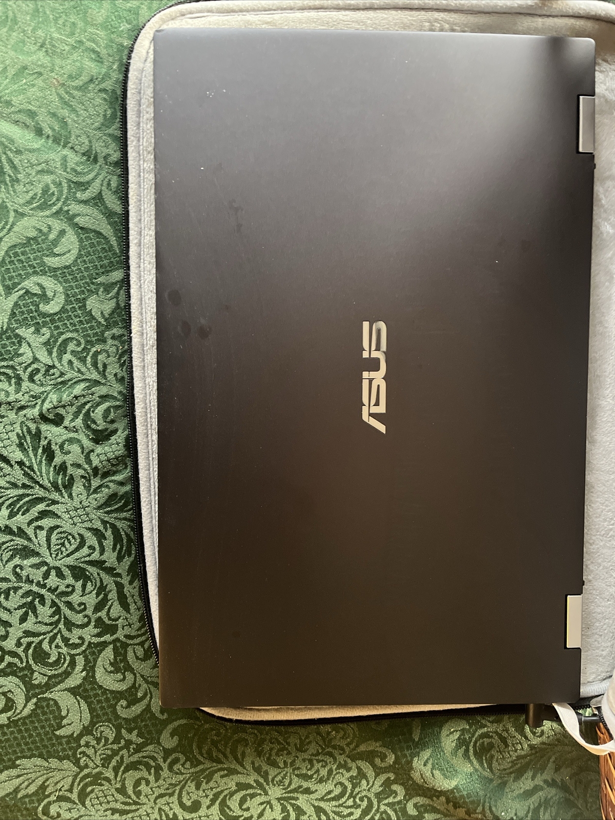 ASUS ZenBook Flip 15 Q528EH 15.6″ (512GB SSD, Intel Core i7-1165G7, 2.8GHZ, 16GB