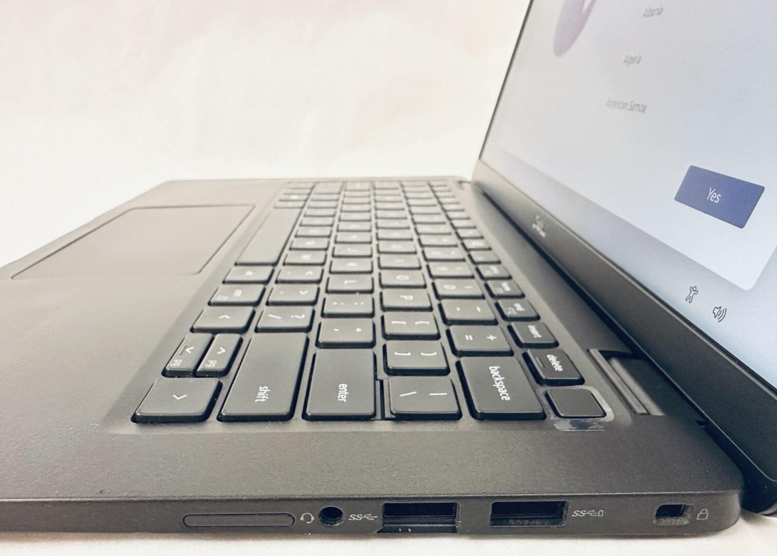 Dell Latitude 7410 14″ FHD i5-10310U 16GB 256GB SSD W11P Laptop U