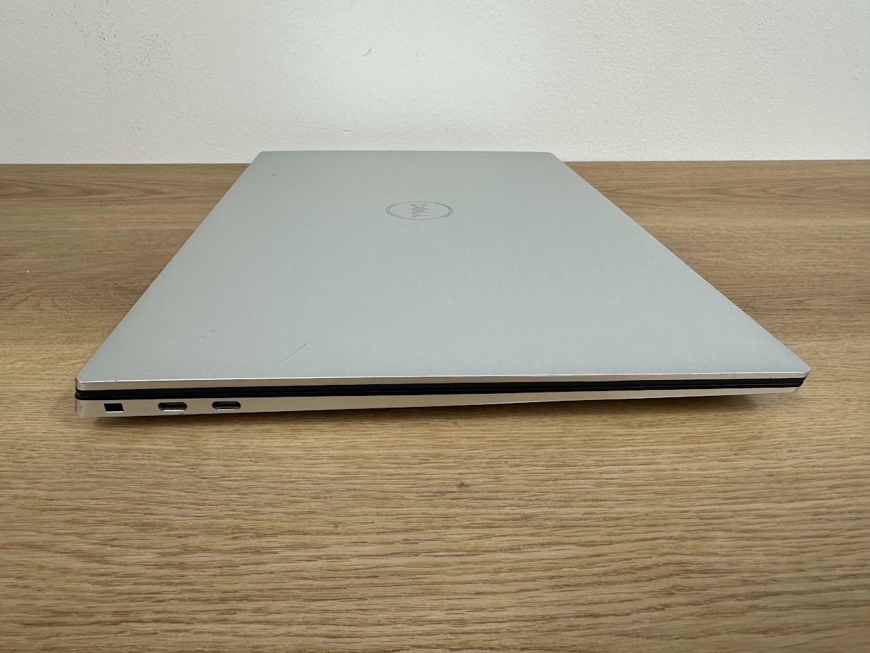 Dell XPS 15 9520, Core i9 12900HK, 32GB DDR5, Nvidia GeForce 3050Ti, 512GB SSD
