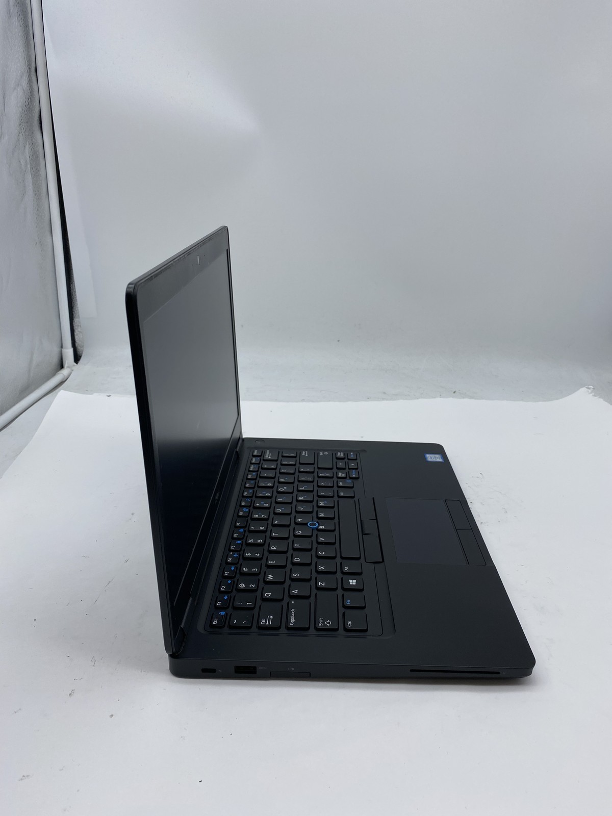 Dell Latitude 5490 Laptop Intel Core i5 8350U 16GB 256GB SSD Windows 11 Pro