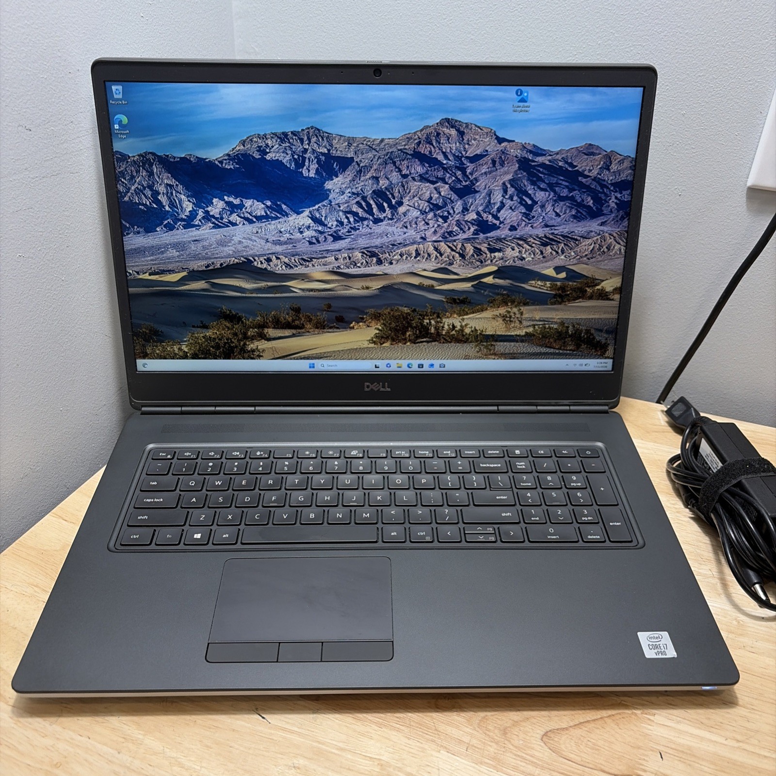 Dell Precision 7750 17″ CORE I7-10850H 2.70GHZ 32GB 512GB Wcam WiFi W11 Cord