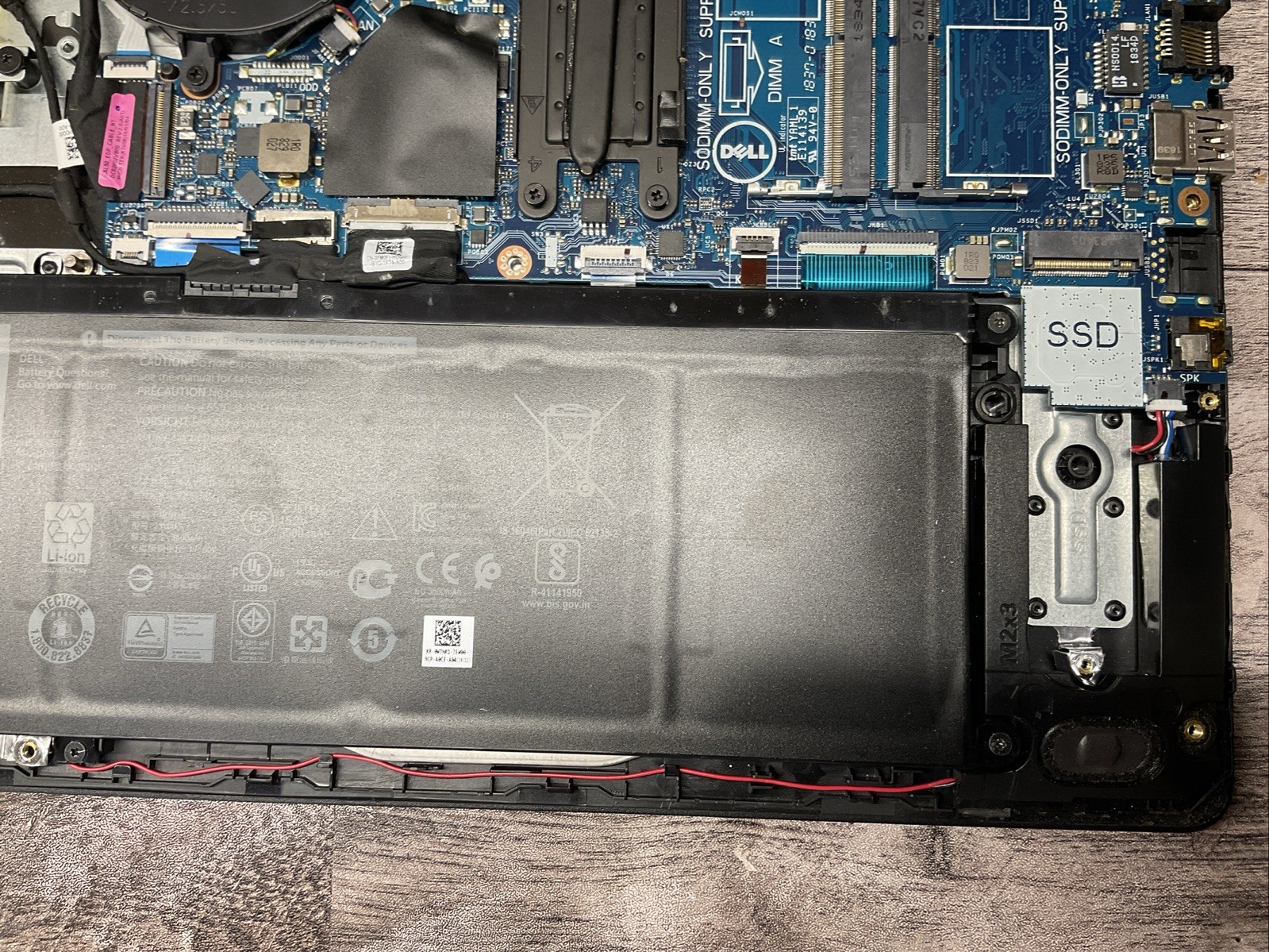 Dell Latitude 3590 / Intel Core i5 8th Gen / BIOS Unlocked / Parts Repair / J6