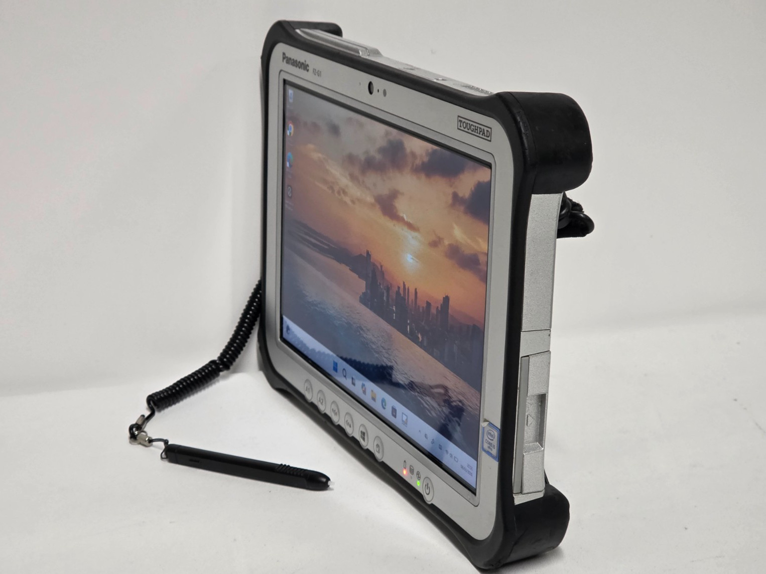 PANASONIC TOUGHBOOK FZ-G1 MK5 10.1″ WUXGA i5-7300U 256GB SSD 8GB GPS HDMI LTE
