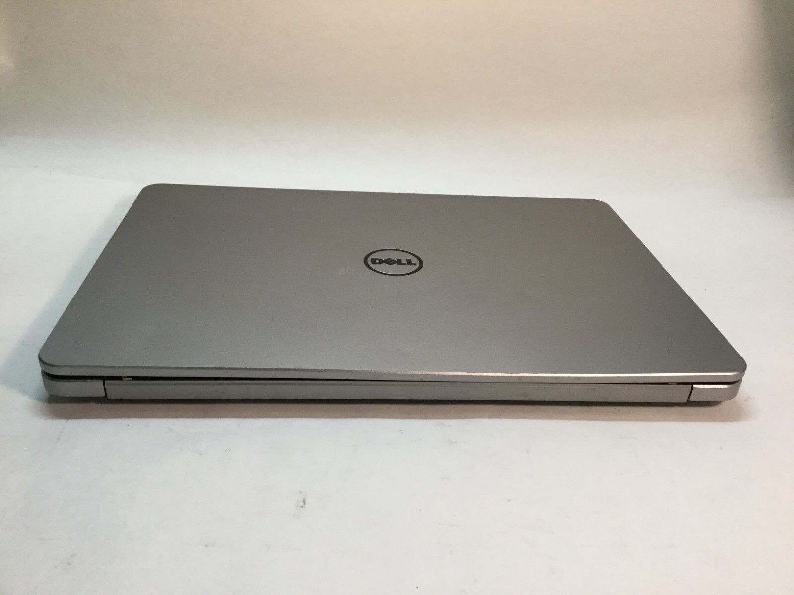 Dell Inspiron 15 7000 Laptop Intel Core i7 7th Gen.- CRACKED DISPLAY/NO BOOT-MZ