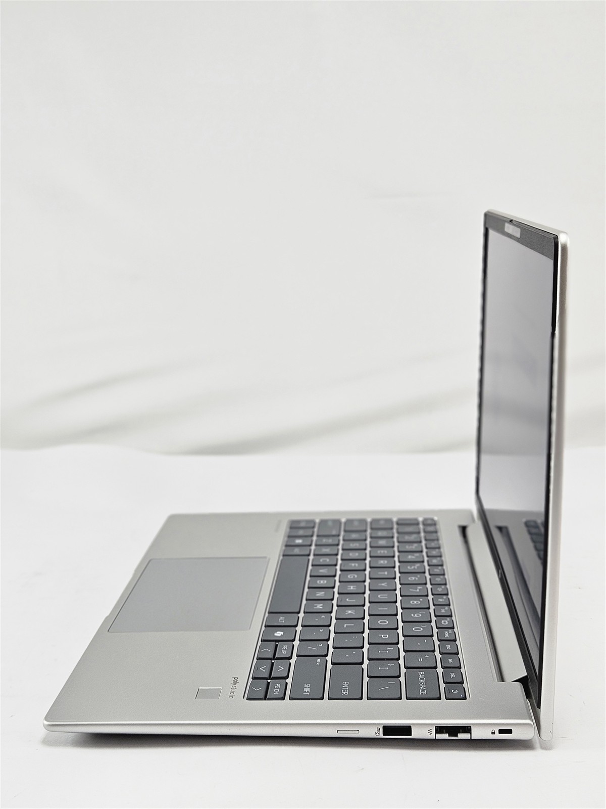 HP ProBook 445 G11 AMD Ryzen 7 7735U 32GB 512GB SSD 14″ AMD Radeon 680M