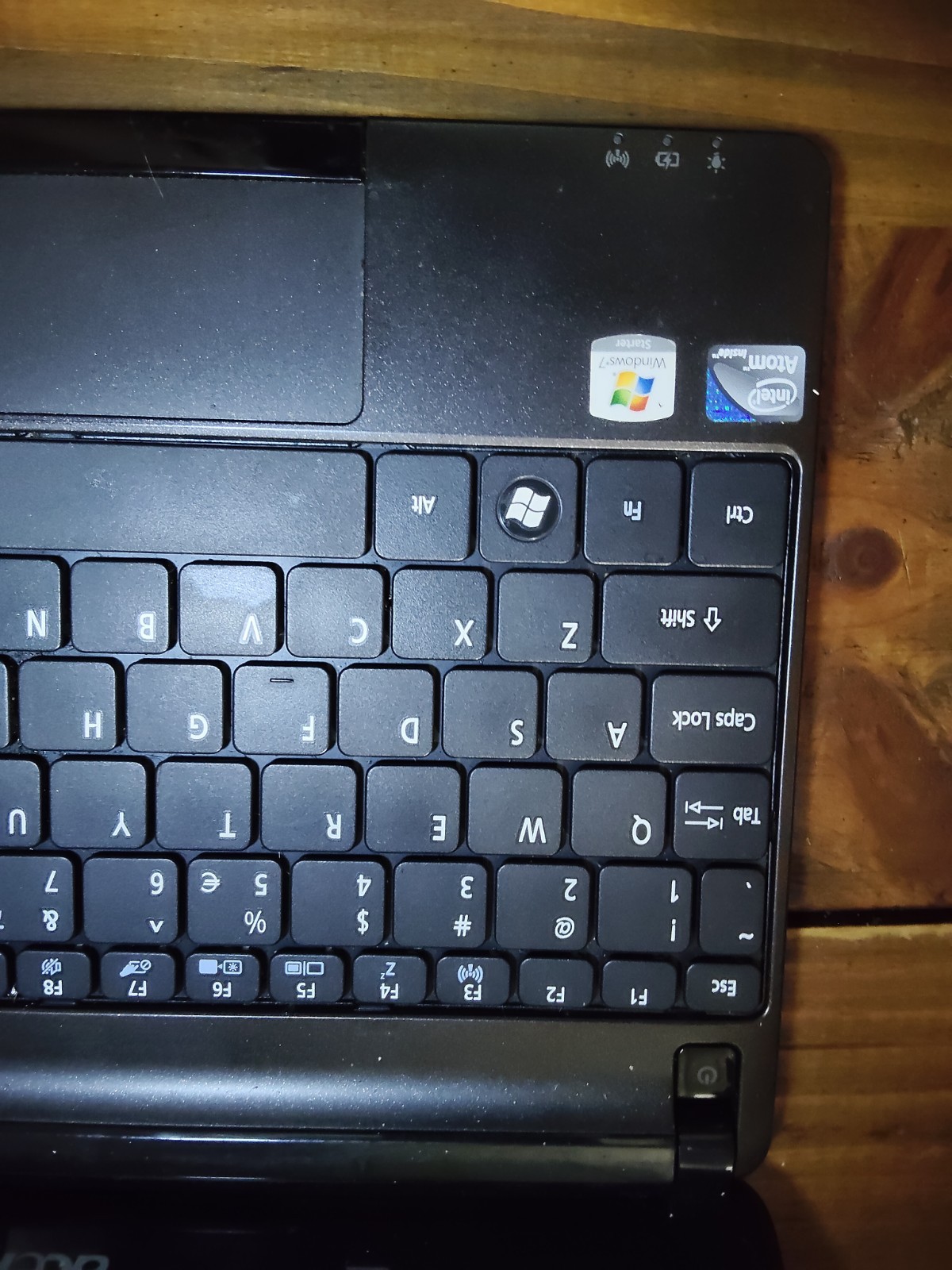Acer Aspire One Laptop Computer Model ZE6 Windows 7 For * Repair Or For Parts .