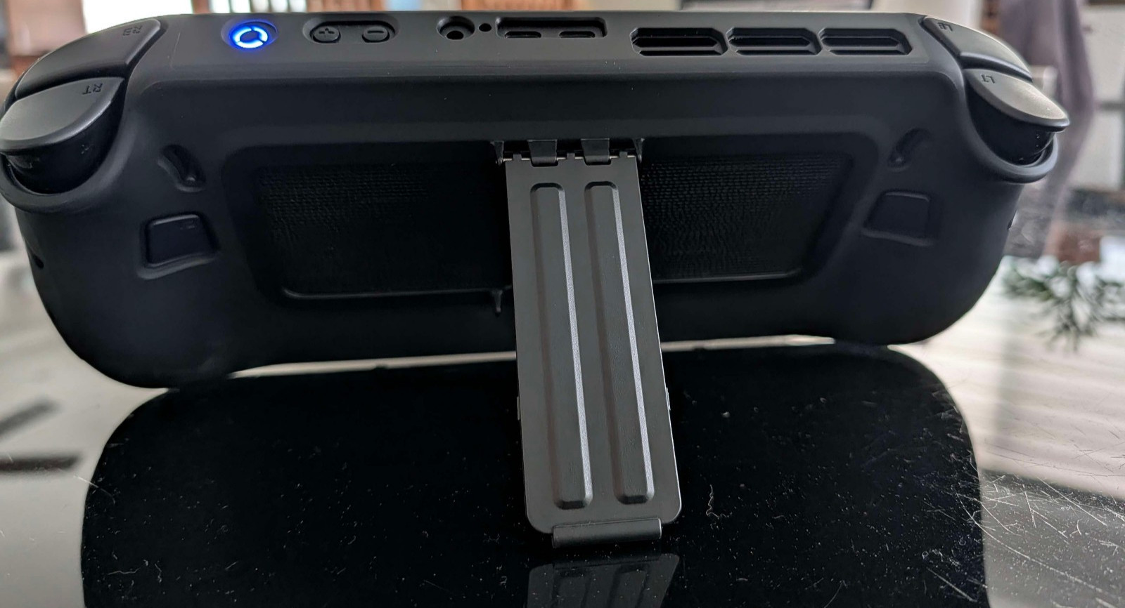 Lenovo Legion Go S Z2 AMD Ryzen 16gb RAM 512GB SSD SteamOS + DBrand Case & Skin