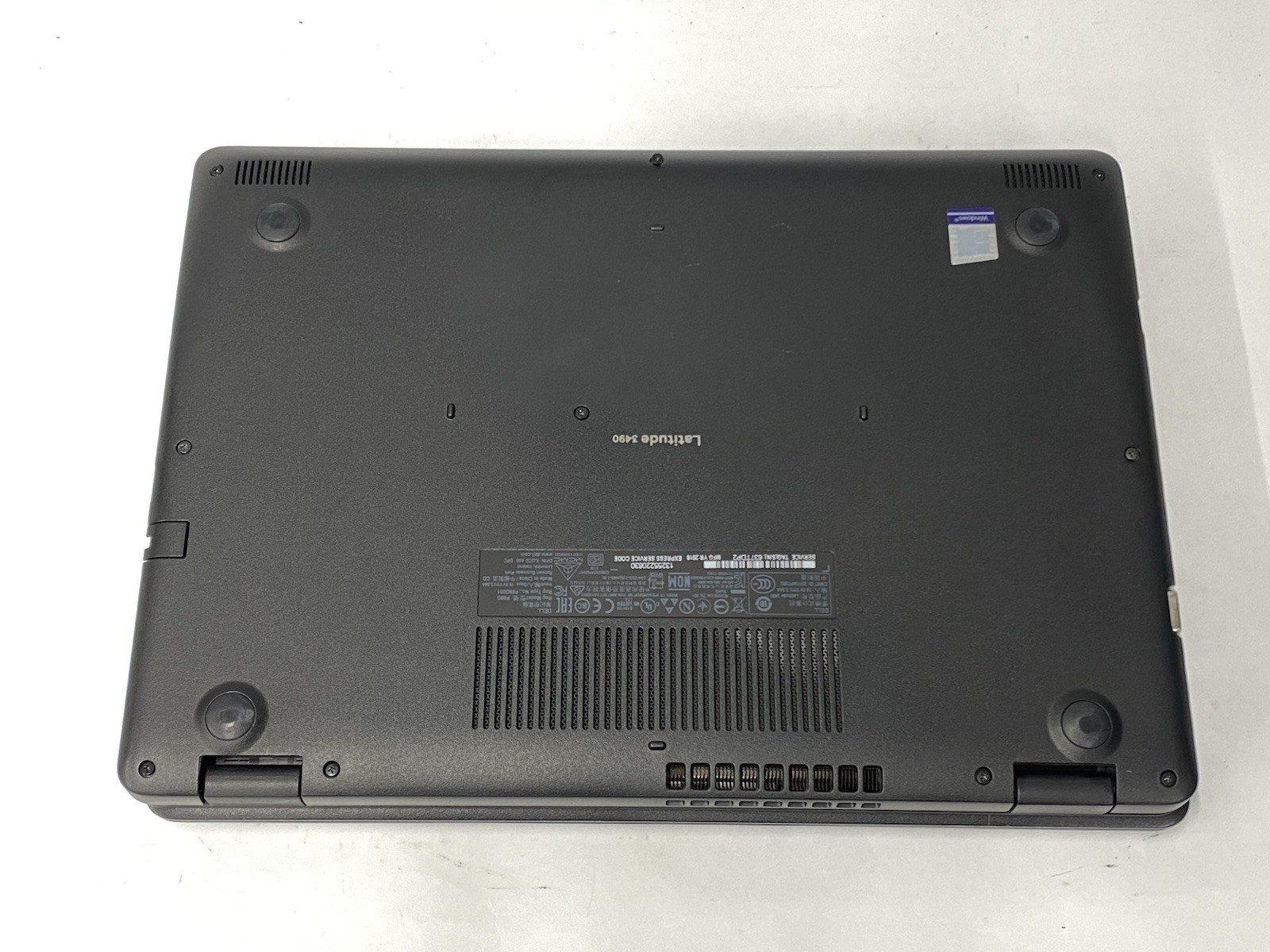 Dell Latitude 3490 – FHD – i5-8250u – No RAM/SSD/OS – READ
