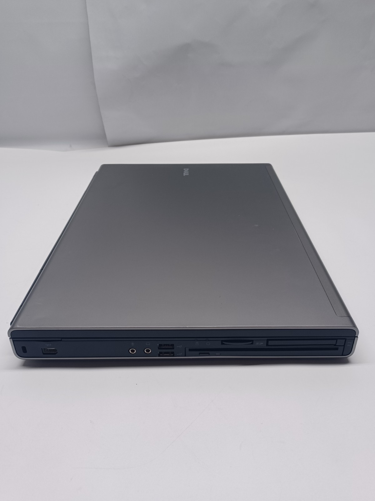 Dell Precision M6500 Workstation i5-M520 4GB 500GB No OS
