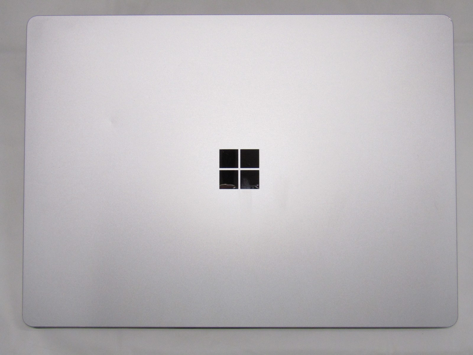 Microsoft Surface Laptop 6 3.8GHz Core Ultra 5 135H 8GB 256GB SSD 13.5″ Win 11 C