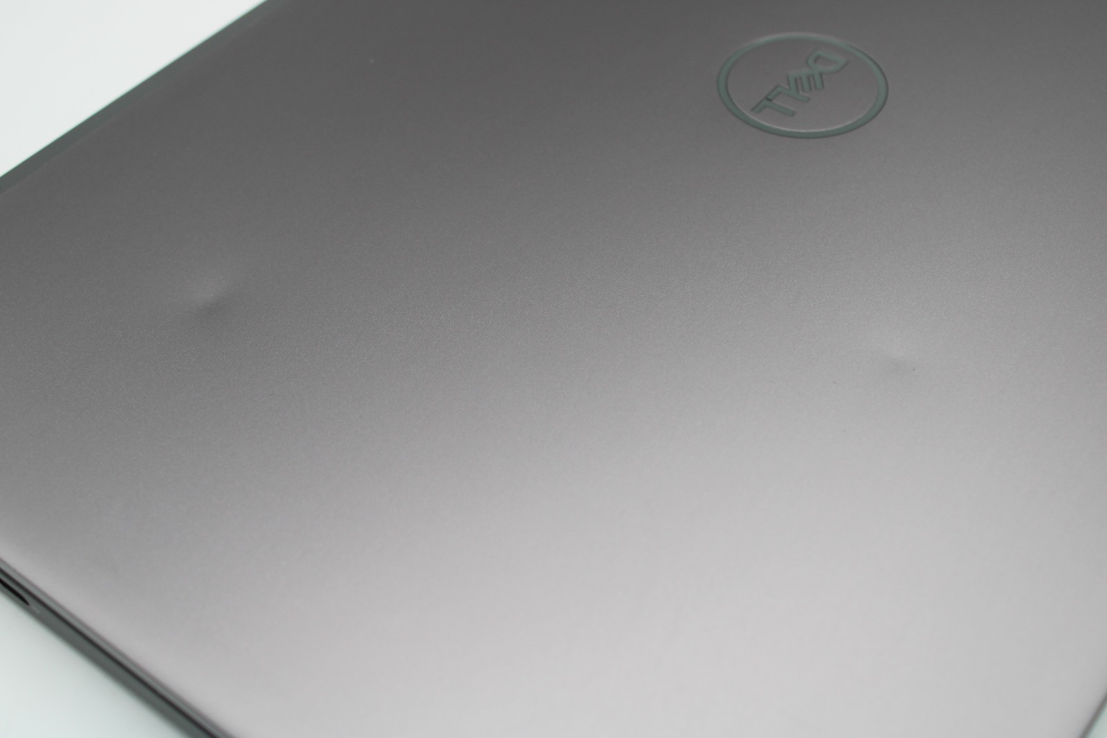 Dell Vostro 5501 i5-1035G1 @ 1.00 GHz 8GB RAM 512GB SSD W11P