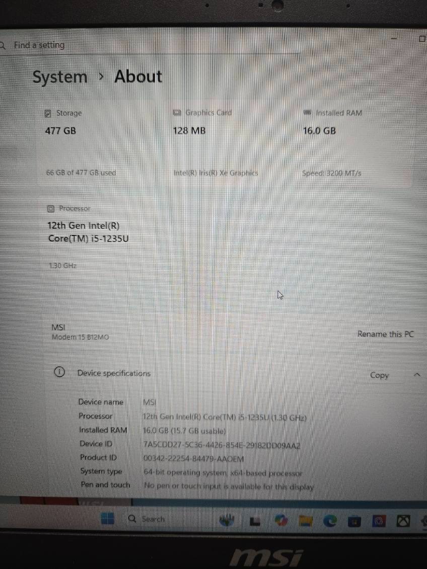MSI Modern 15 B12M-455US 15.6″ – i5-1235U CPU 16GB RAM 512GB SSD WIN 11 Iris XE