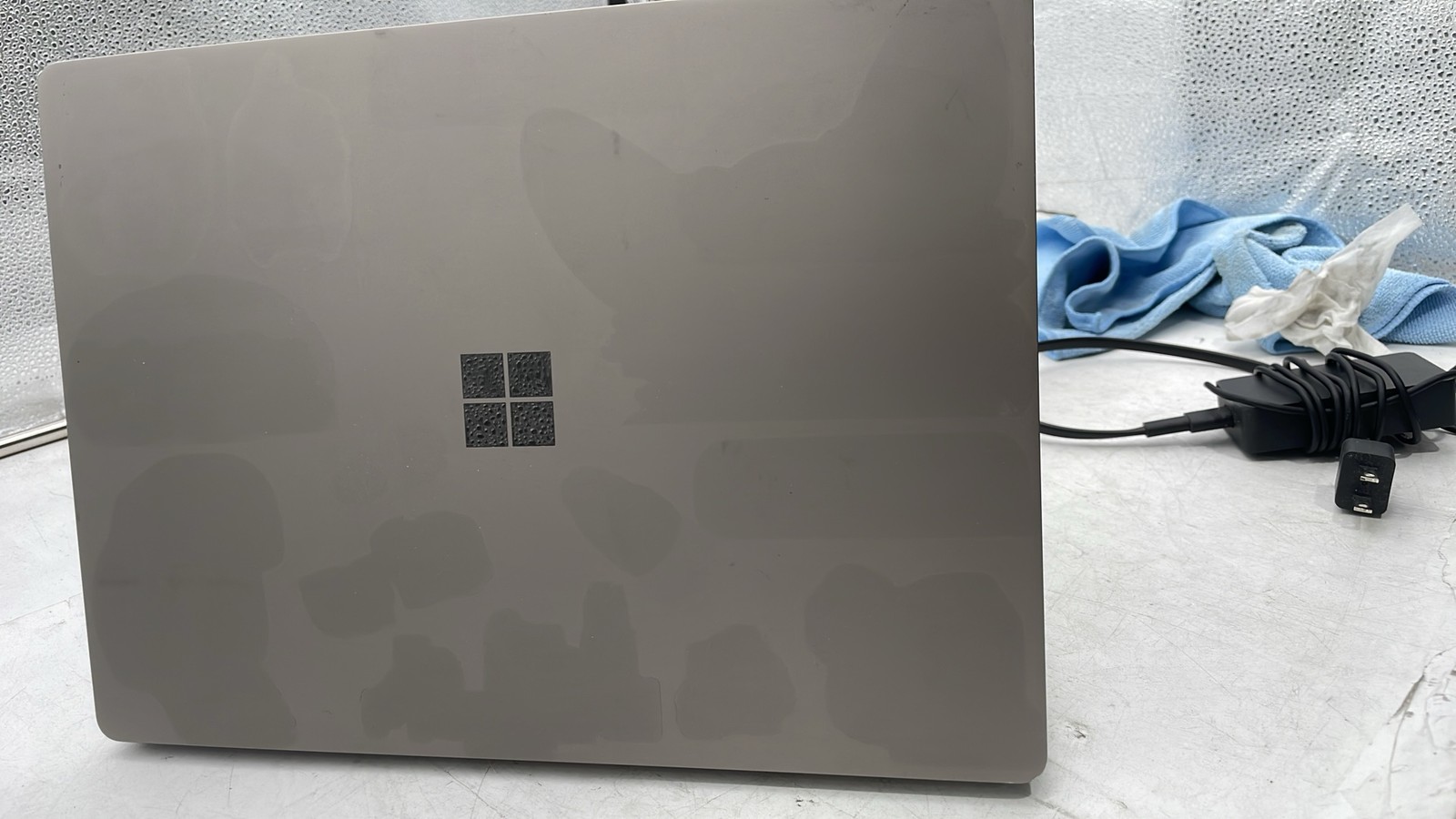 Microsoft Surface Model 1769 Notebook Laptop with Adapter