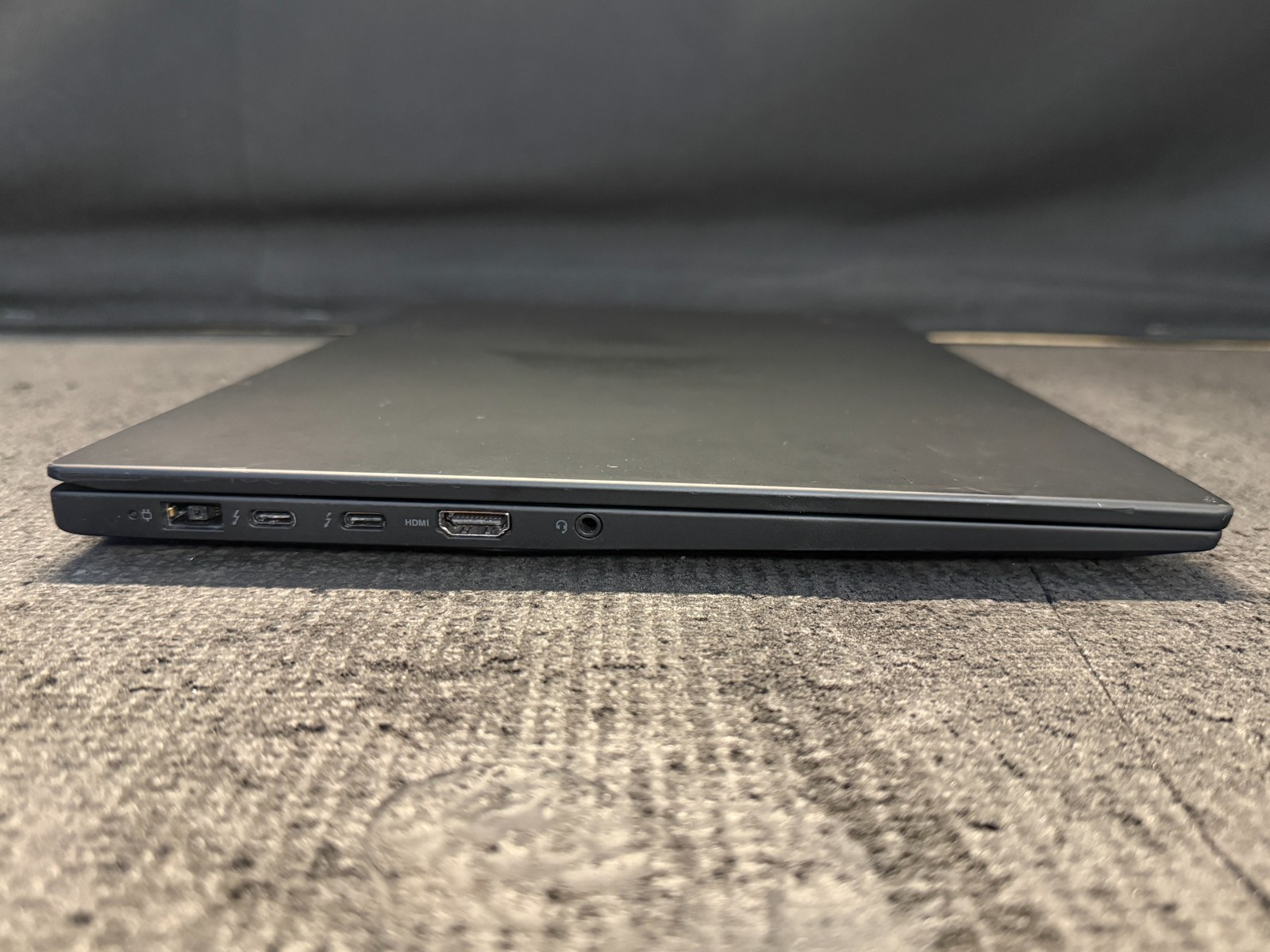Lenovo ThinkPad P1 Gen 3 15.6″ Intel Core i7-10850H 2.7GHz 32GB RAM 1TB M.2