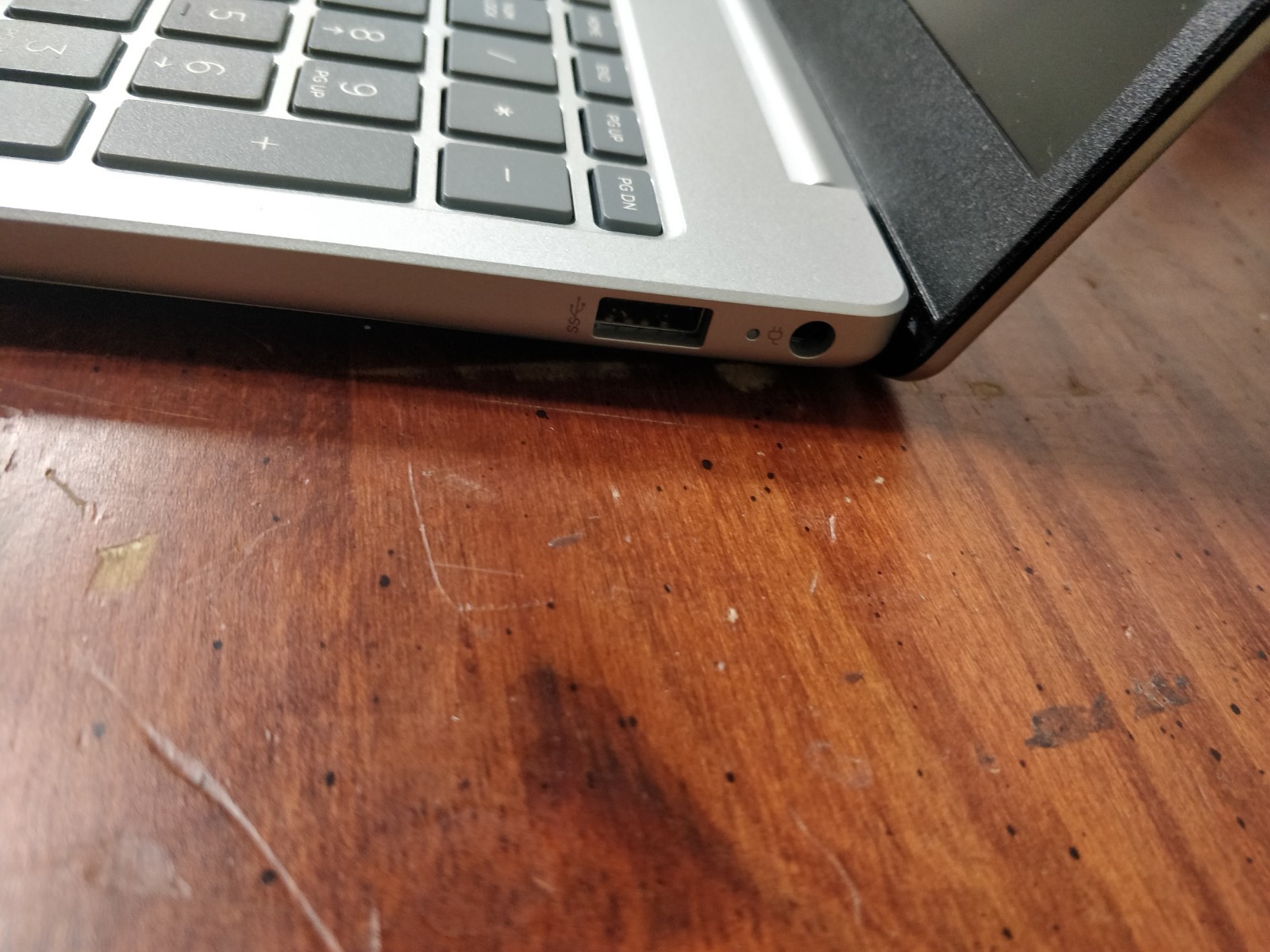 HP 15-FD0027ST INTEL CORE I3-N305@1.80GHz 8GB RAM NO DRIVE PARTS 8754
